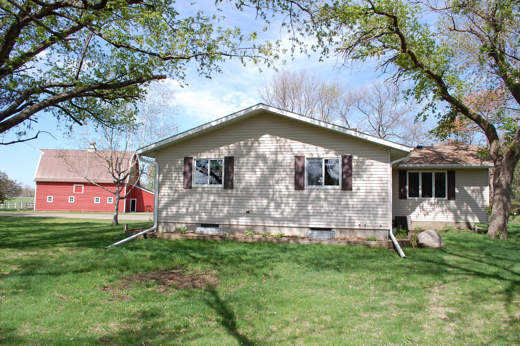 2214 US-14 Highway, Brookings, SD 57006