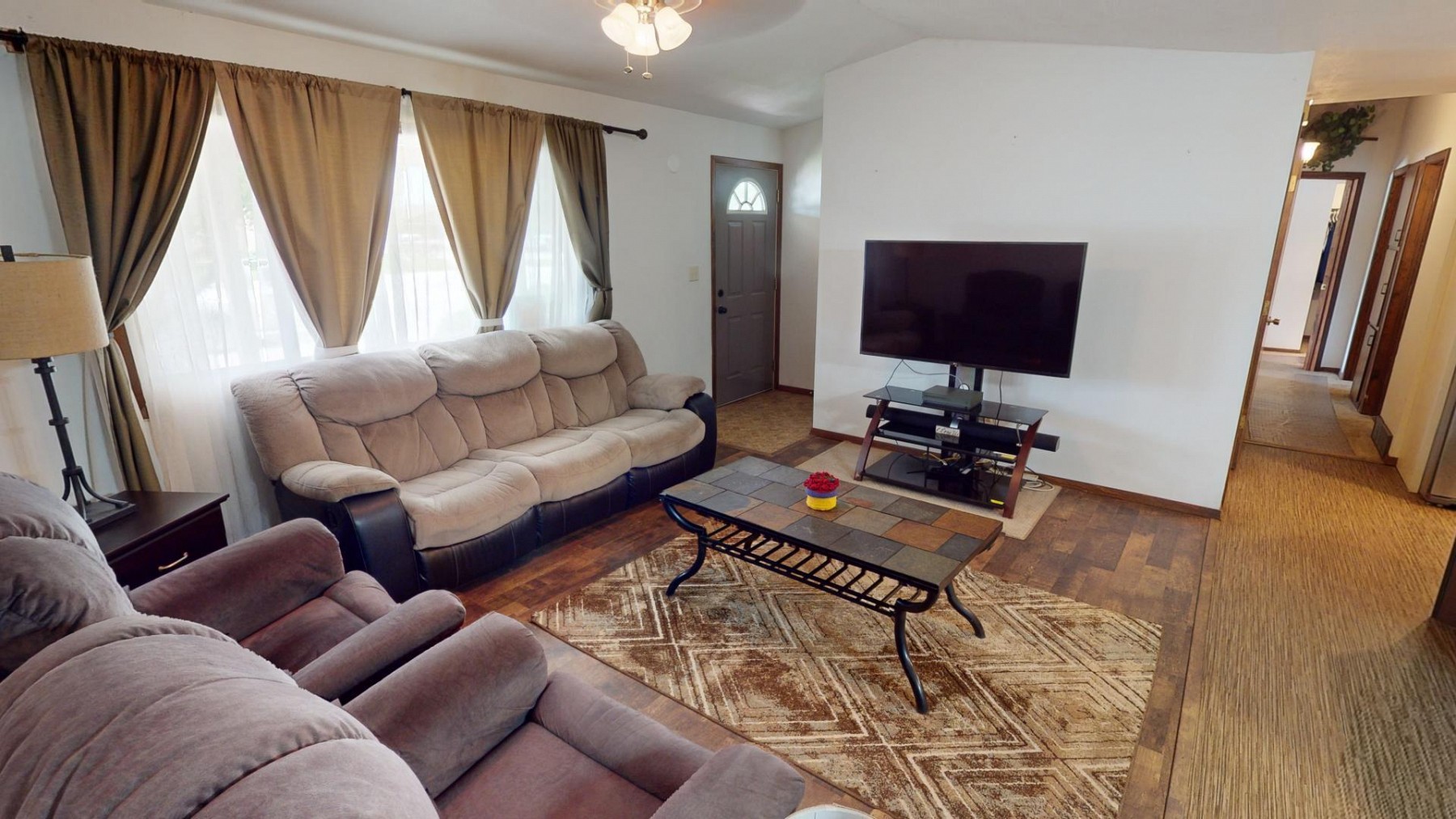 410 22nd Avenue S, Brookings, SD 57006