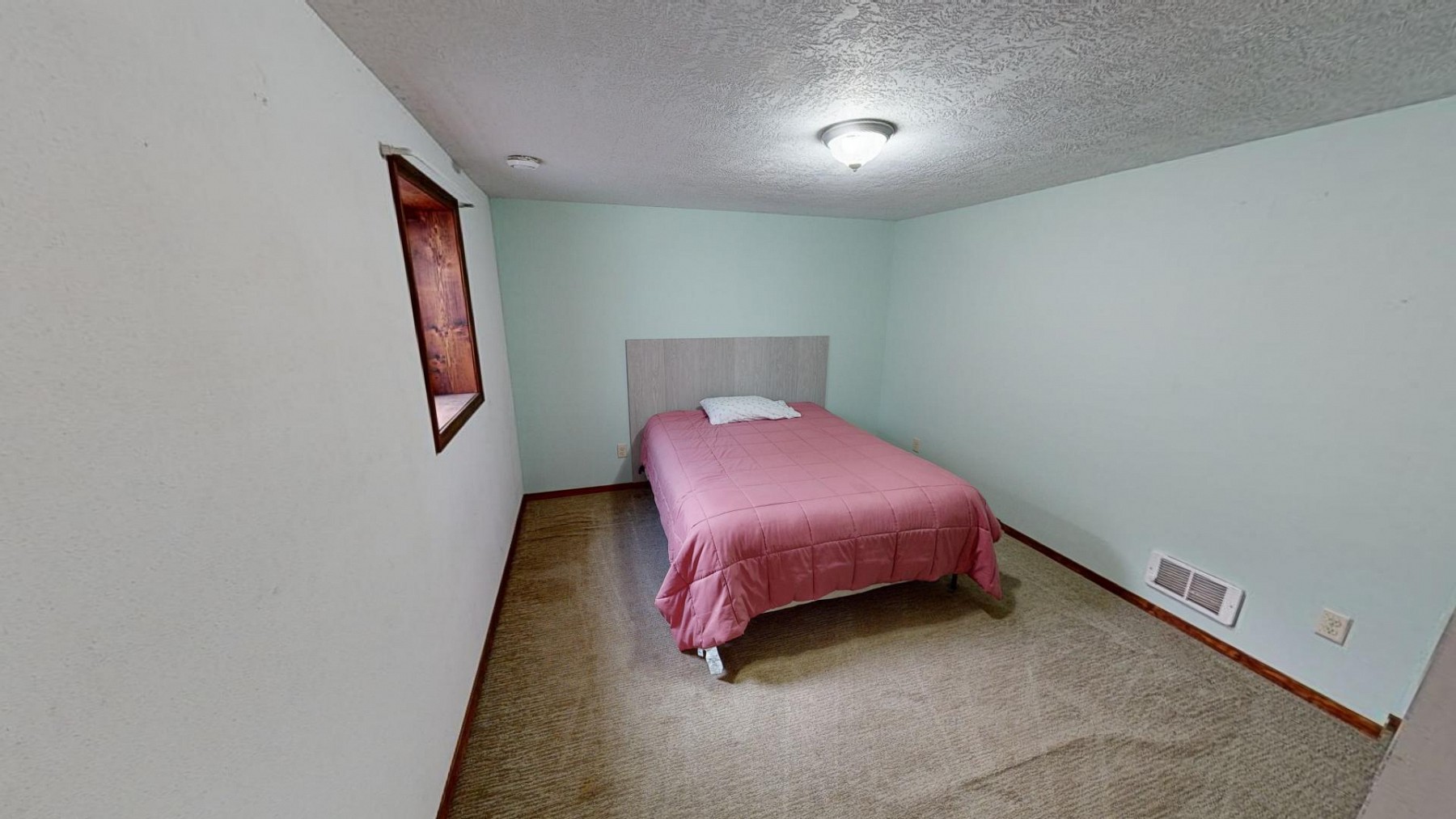 410 22nd Avenue S, Brookings, SD 57006