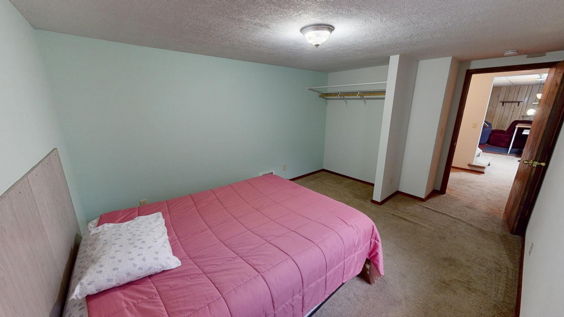 410 22nd Avenue S, Brookings, SD 57006