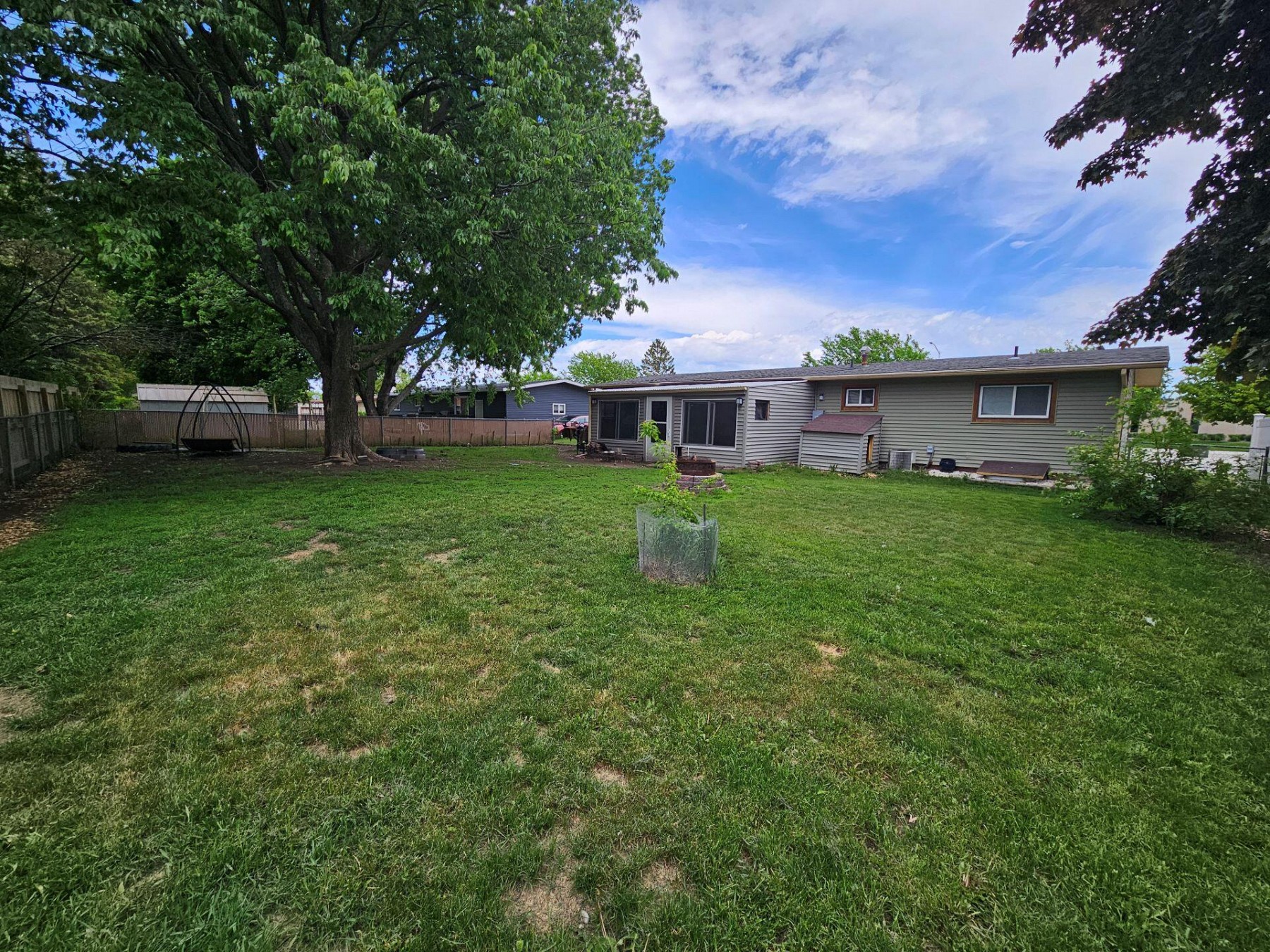 410 22nd Avenue S, Brookings, SD 57006