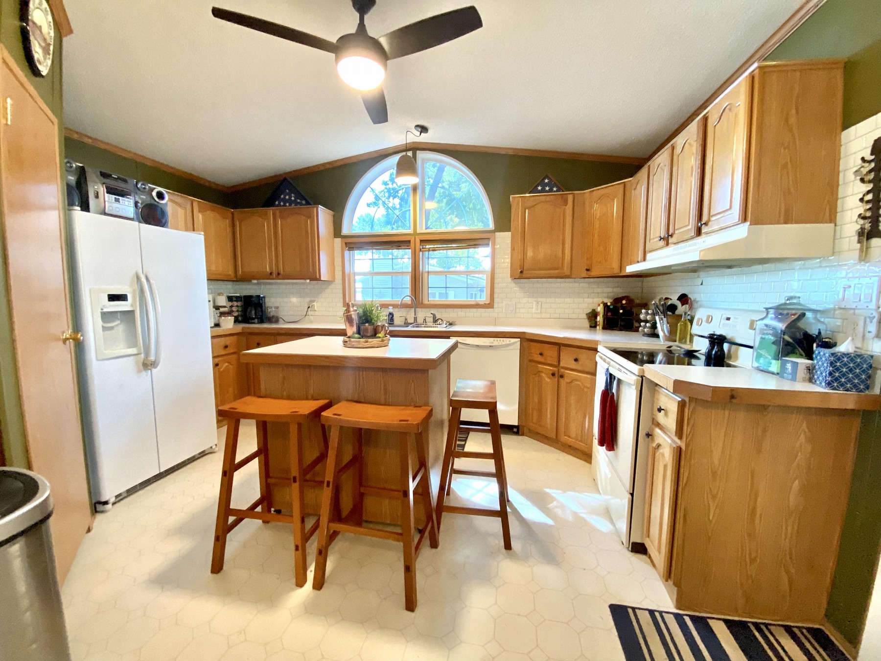 6403 Fischers Place, Wentworth, SD 57075