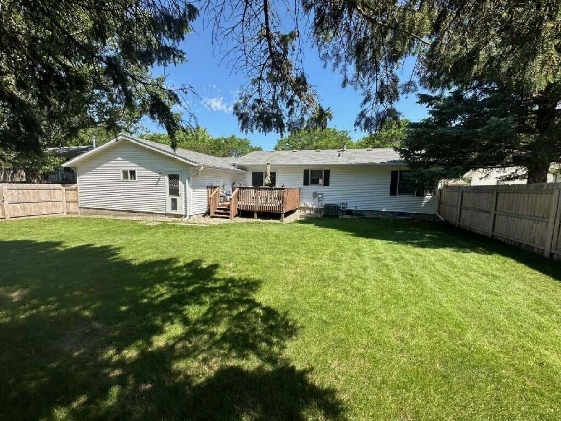 1324 12th Street S, Brookings, SD 57006