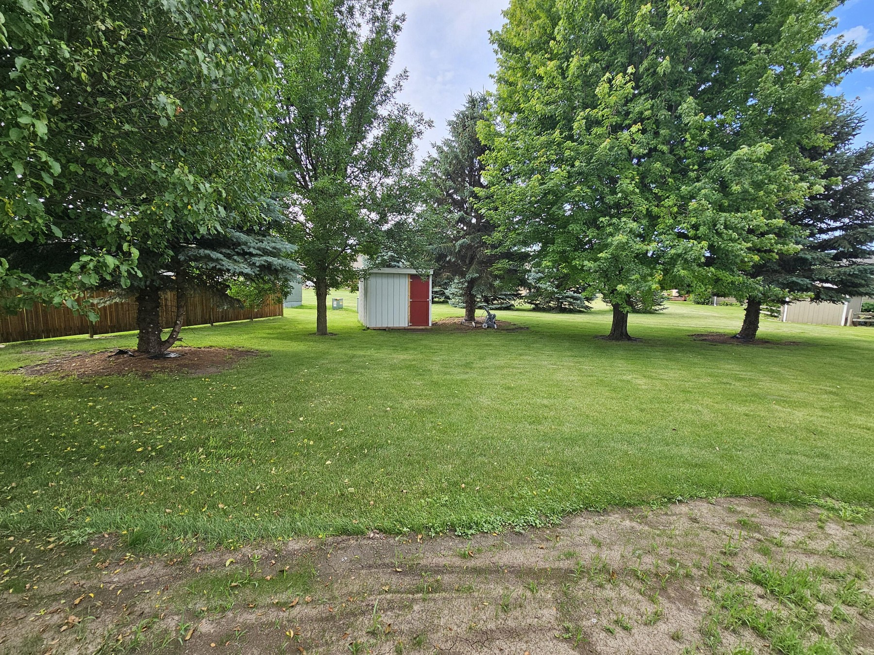 303 Washington Road, Volga, SD 57071