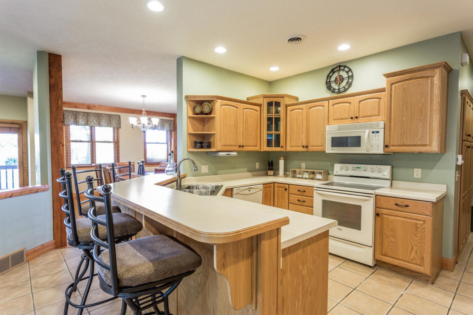 47135 203RD Street, Brookings, SD 57006