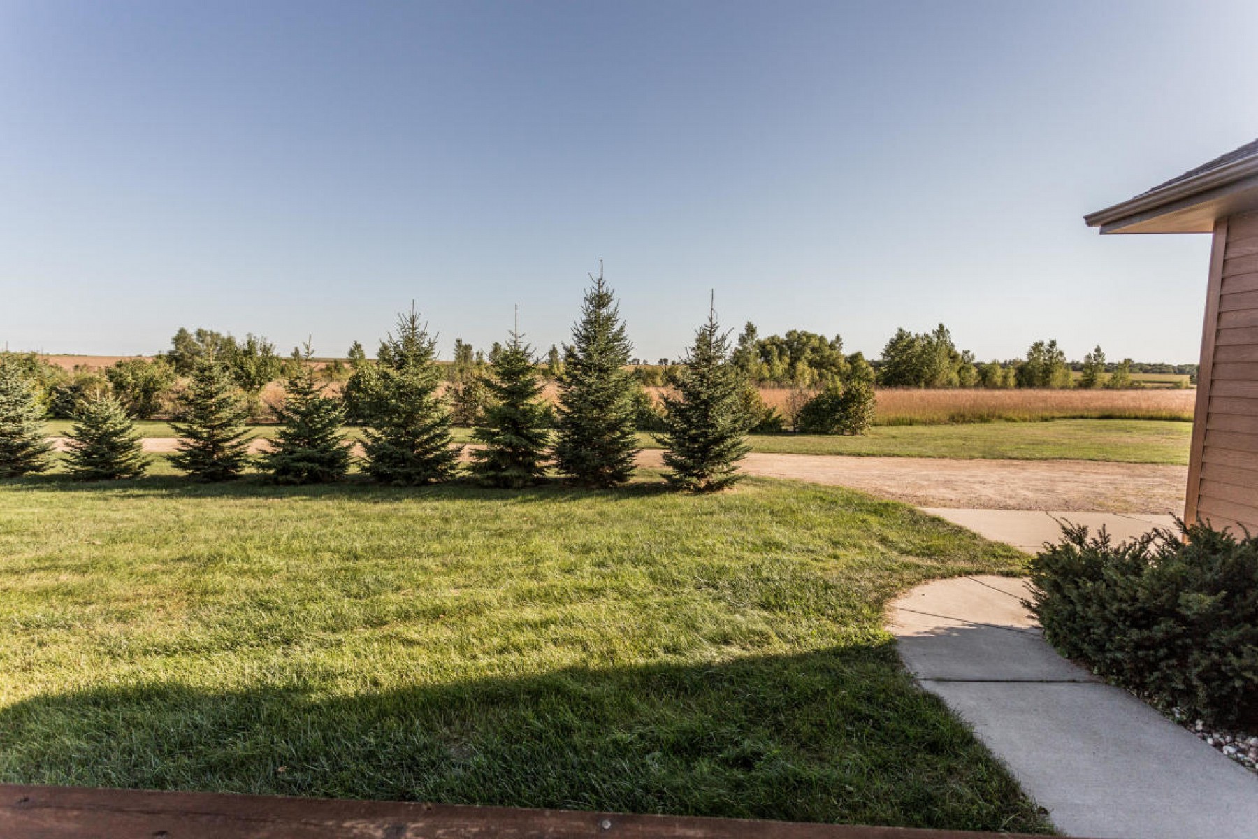 47135 203RD Street, Brookings, SD 57006