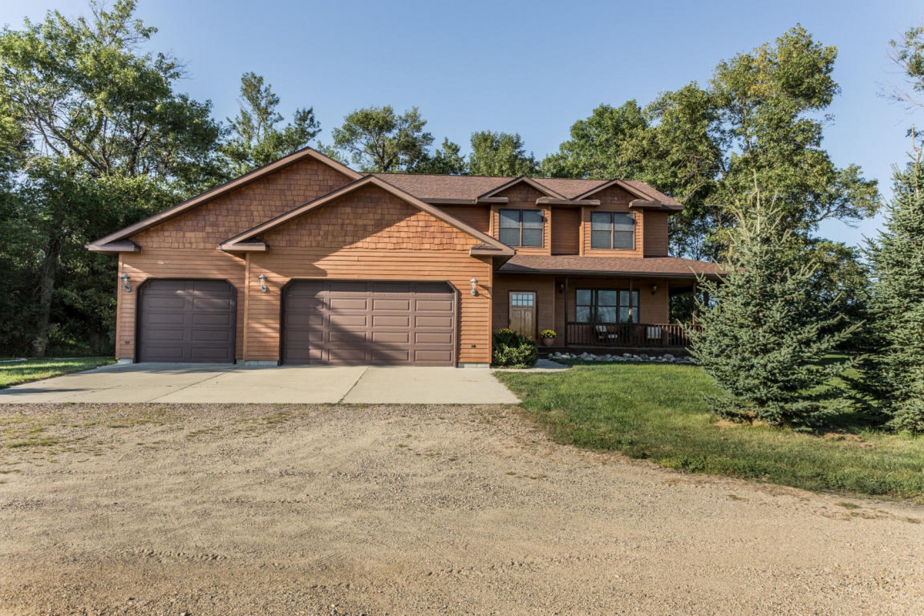 47135 203RD Street, Brookings, SD 57006