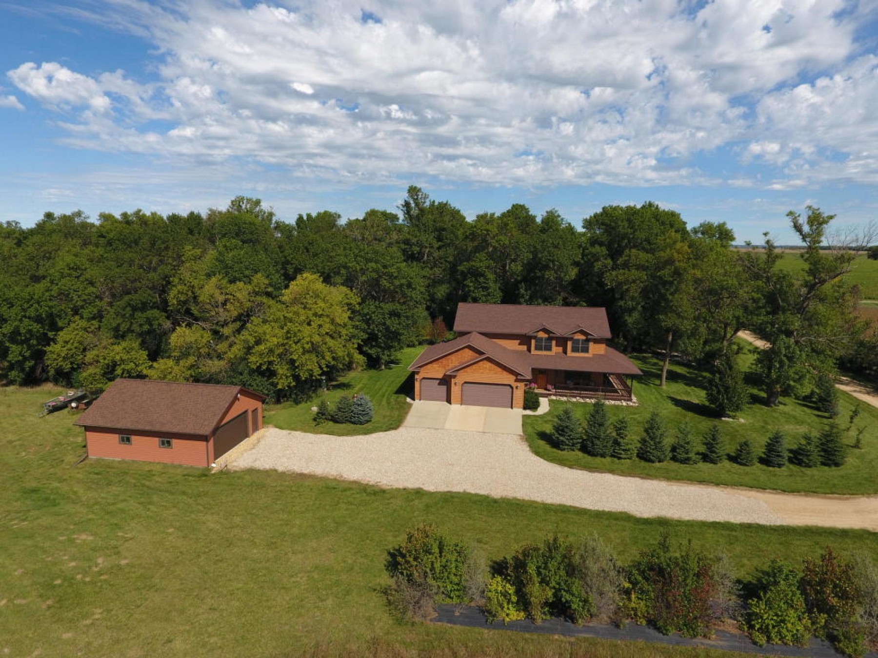 47135 203RD Street, Brookings, SD 57006