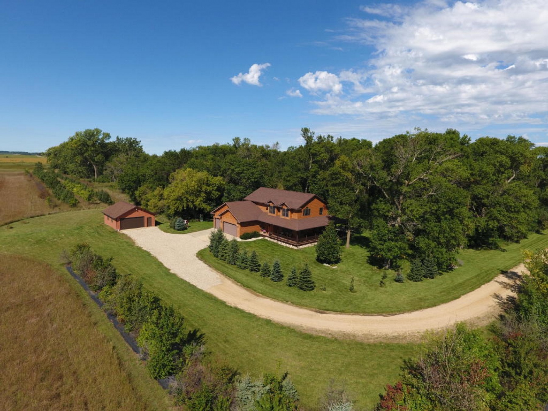 47135 203RD Street, Brookings, SD 57006