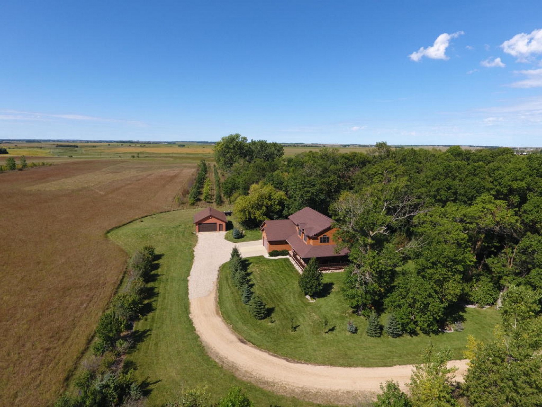 47135 203RD Street, Brookings, SD 57006