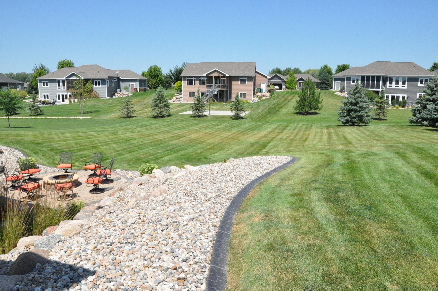 1601 Windermere Circle, Brookings, SD 57006