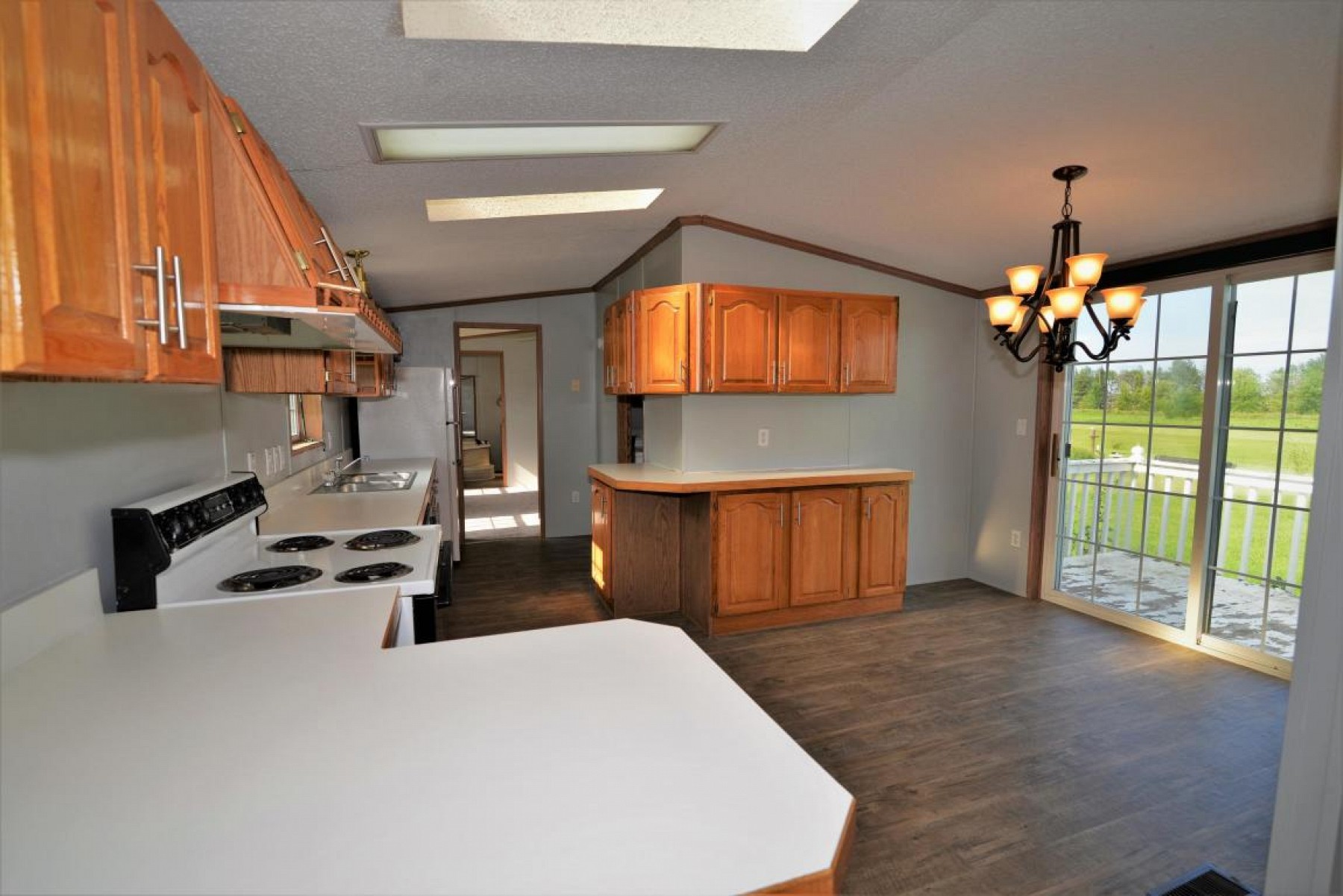 911 Tumbleweed Road, Brookings, SD 57006