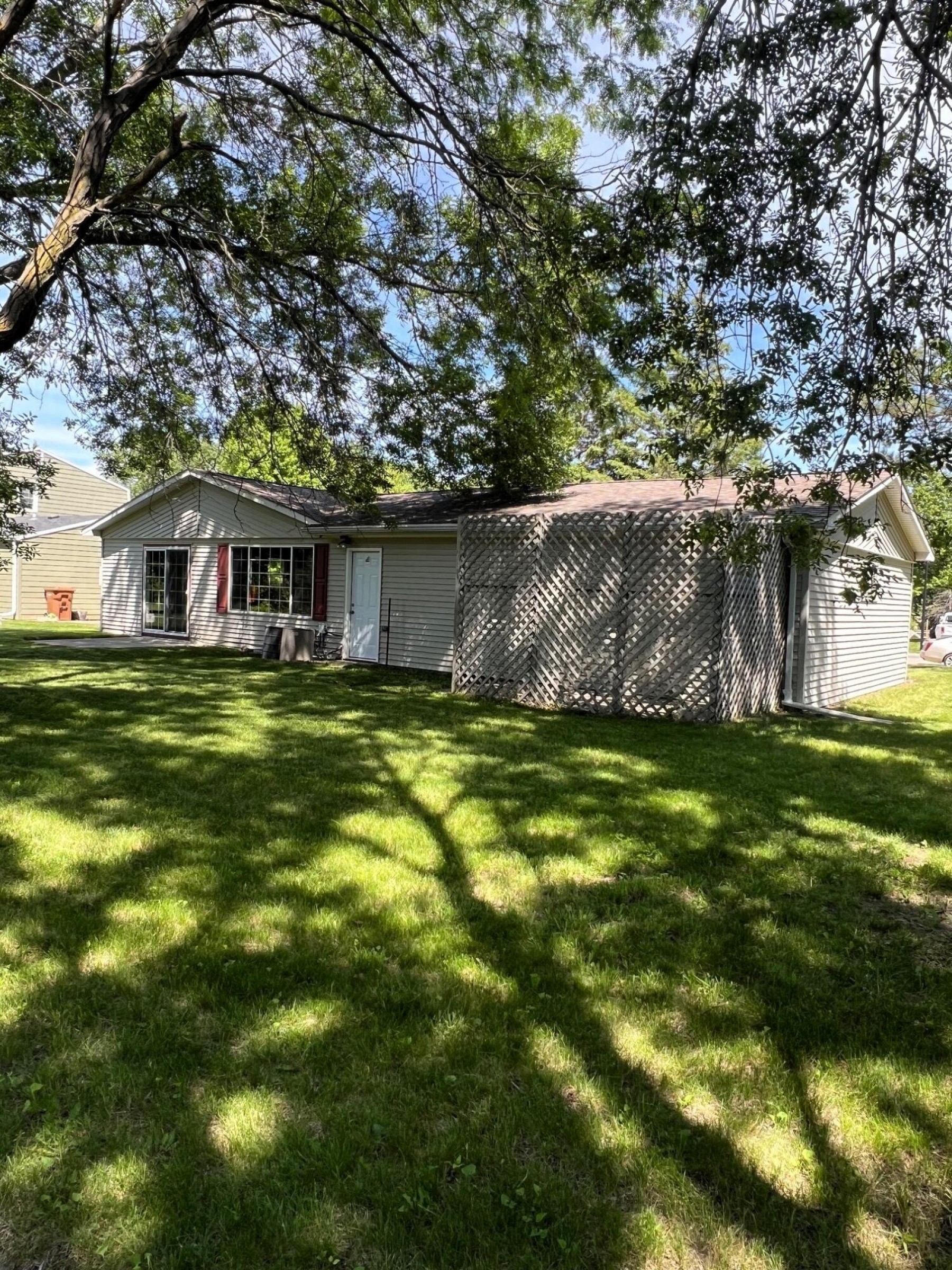 1618 Calumet Road, Brookings, SD 57006