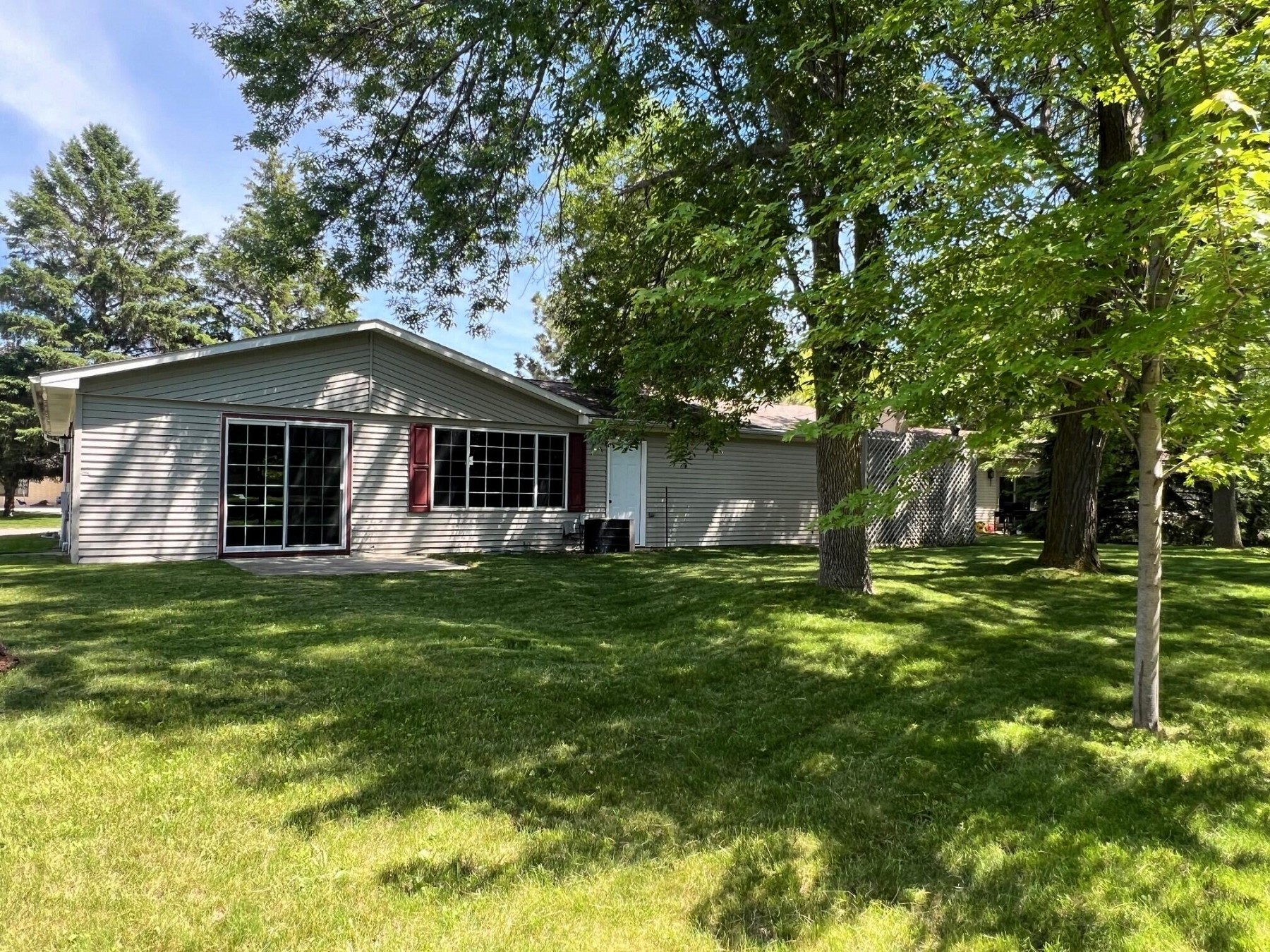 1618 Calumet Road, Brookings, SD 57006