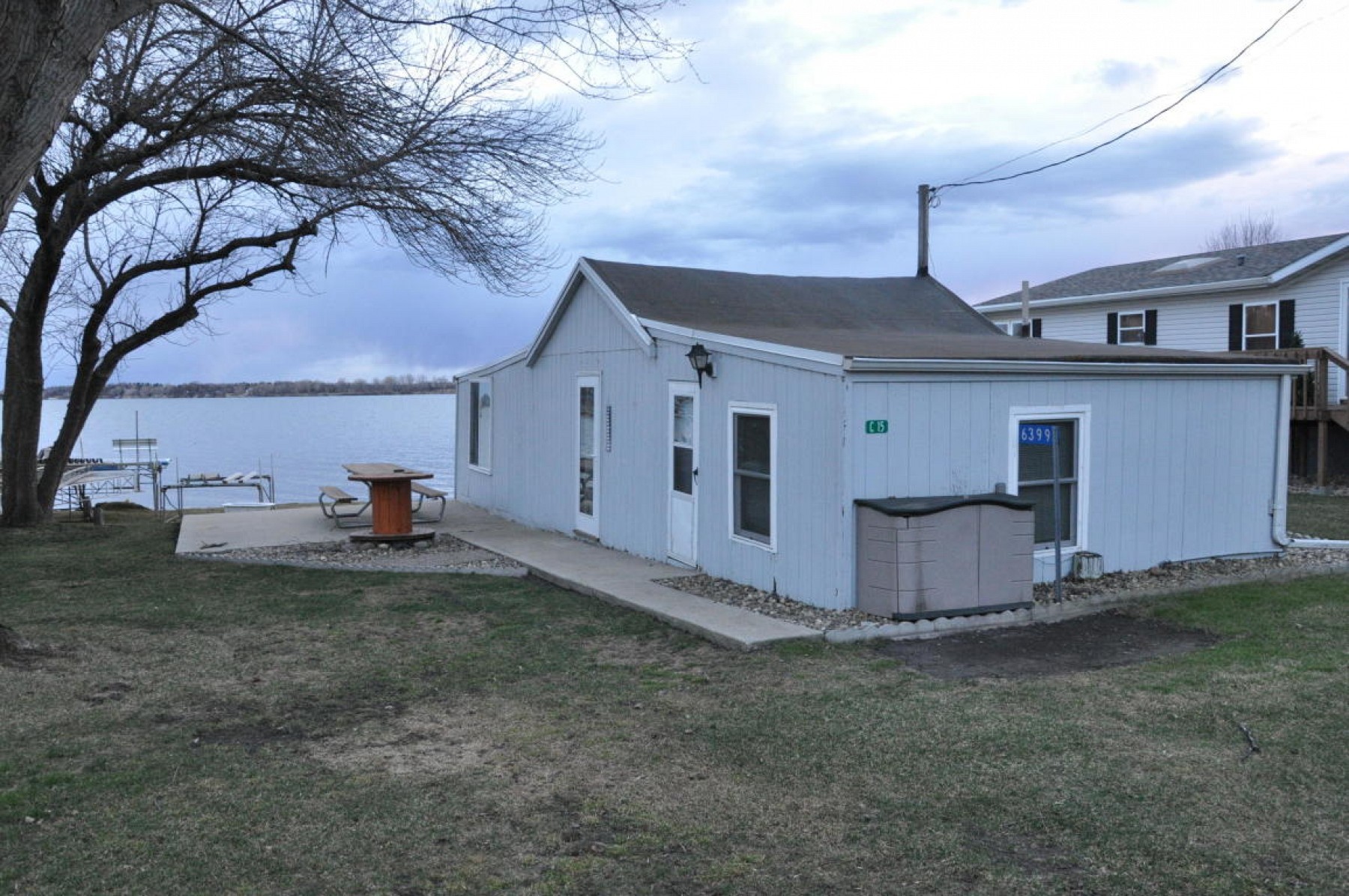 6399 Fischer Drive, Wentworth, SD 57075