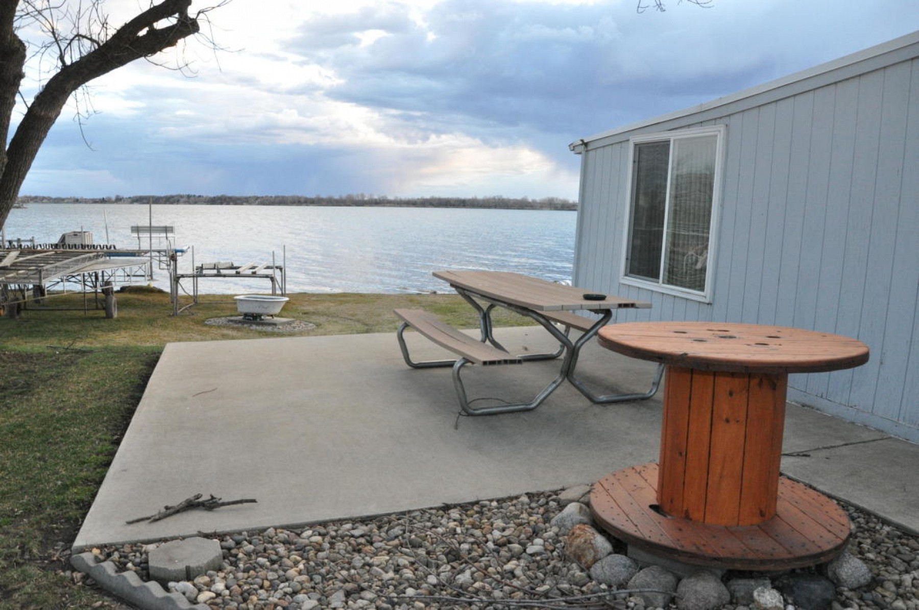 6399 Fischer Drive, Wentworth, SD 57075