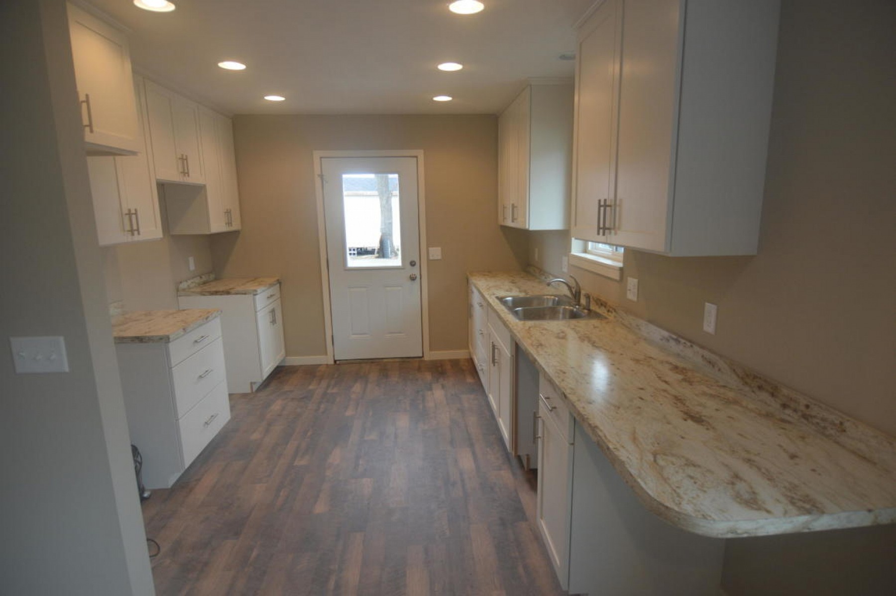 149 1st Avenue S, Brookings, SD 57006