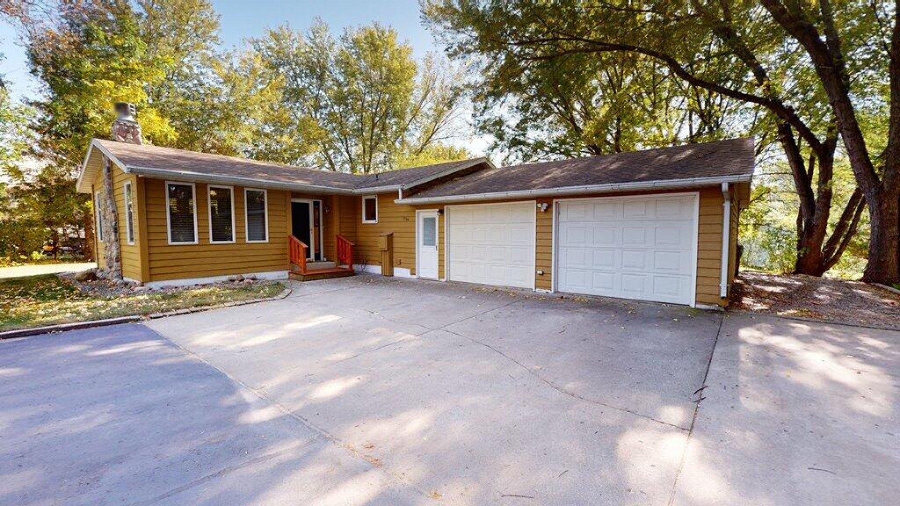 1126 42nd Street, Brookings, SD 57006