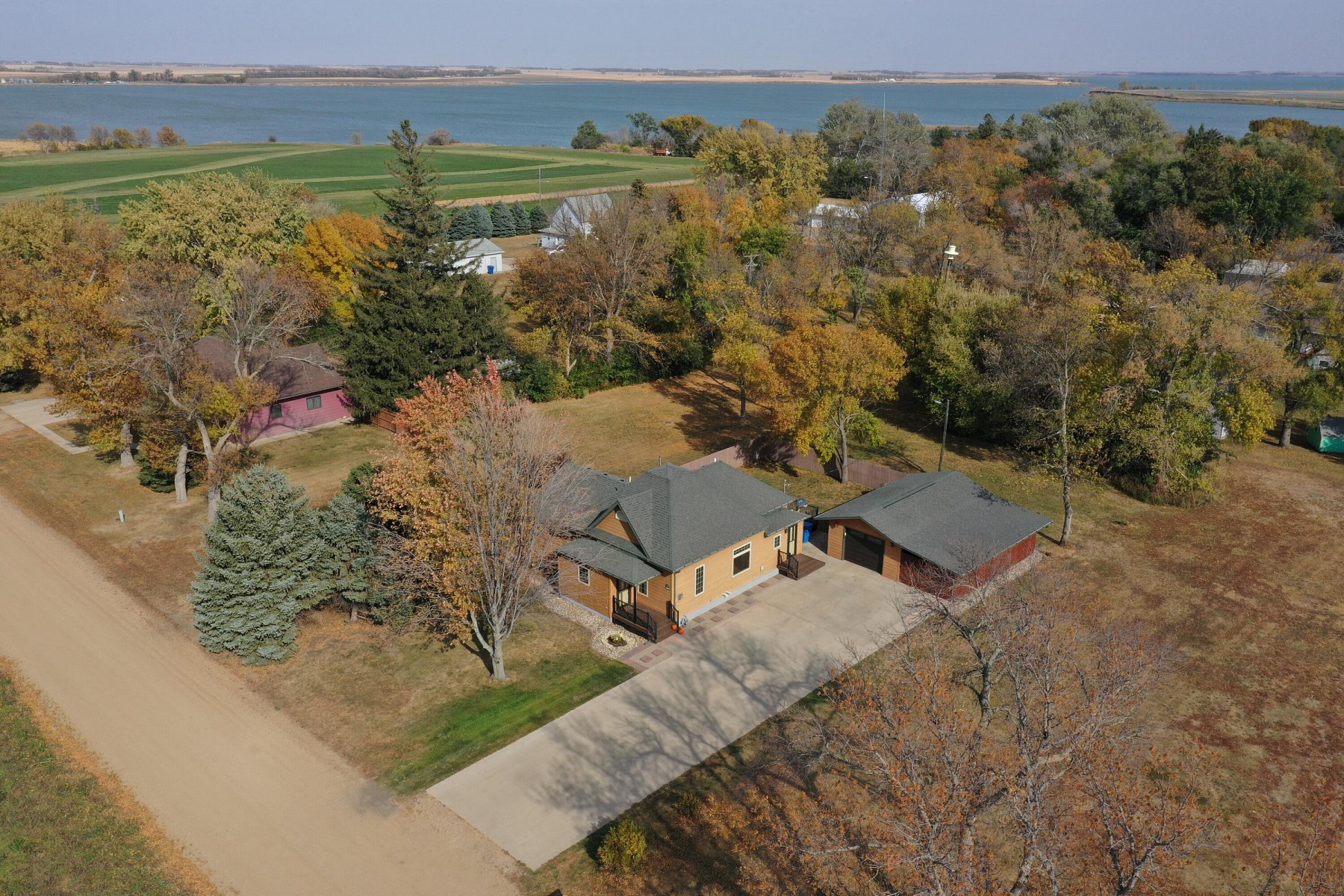 506 Minden Avenue N, Lake Preston, SD 57249