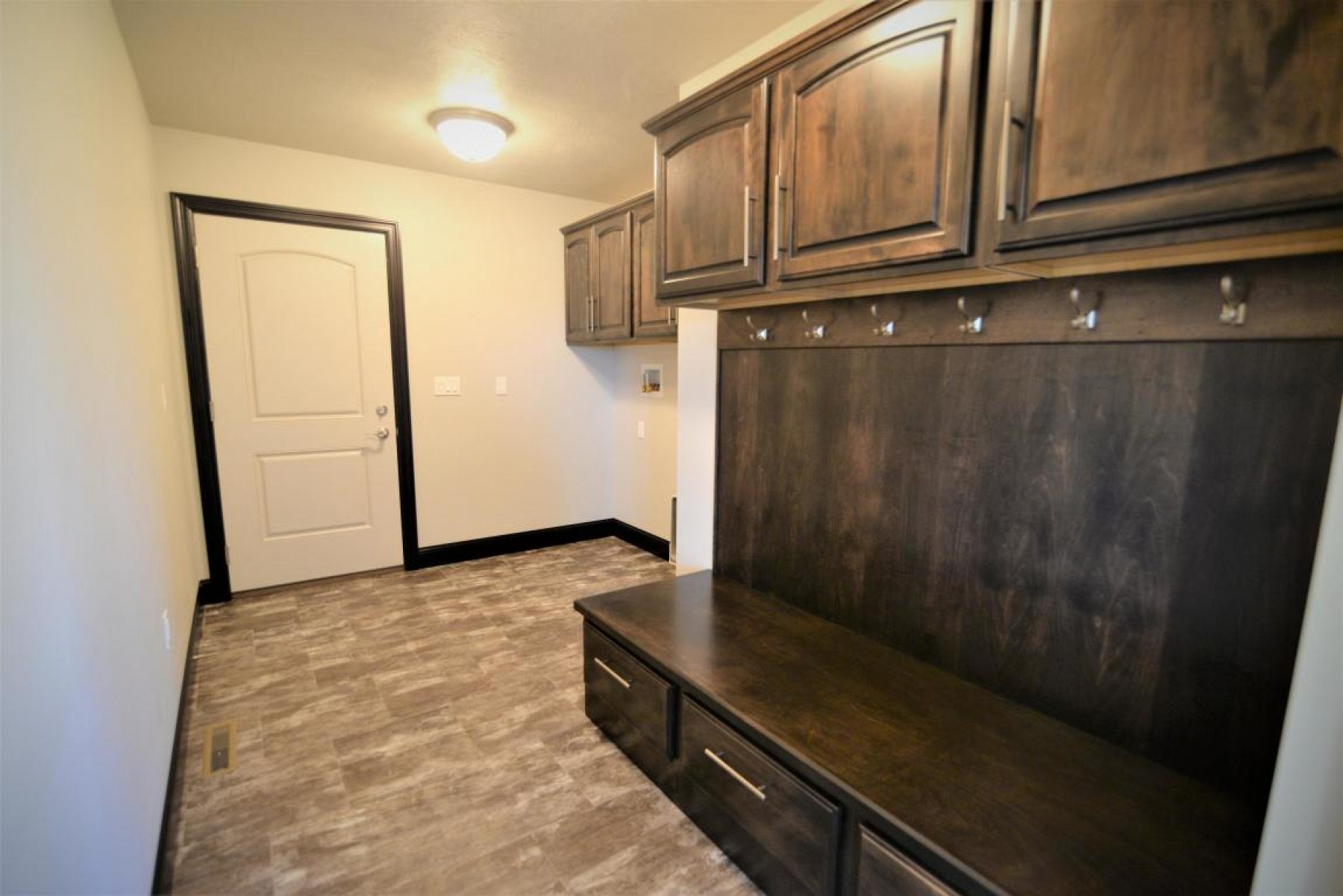 408 Jackson Avenue, Volga, SD 57071