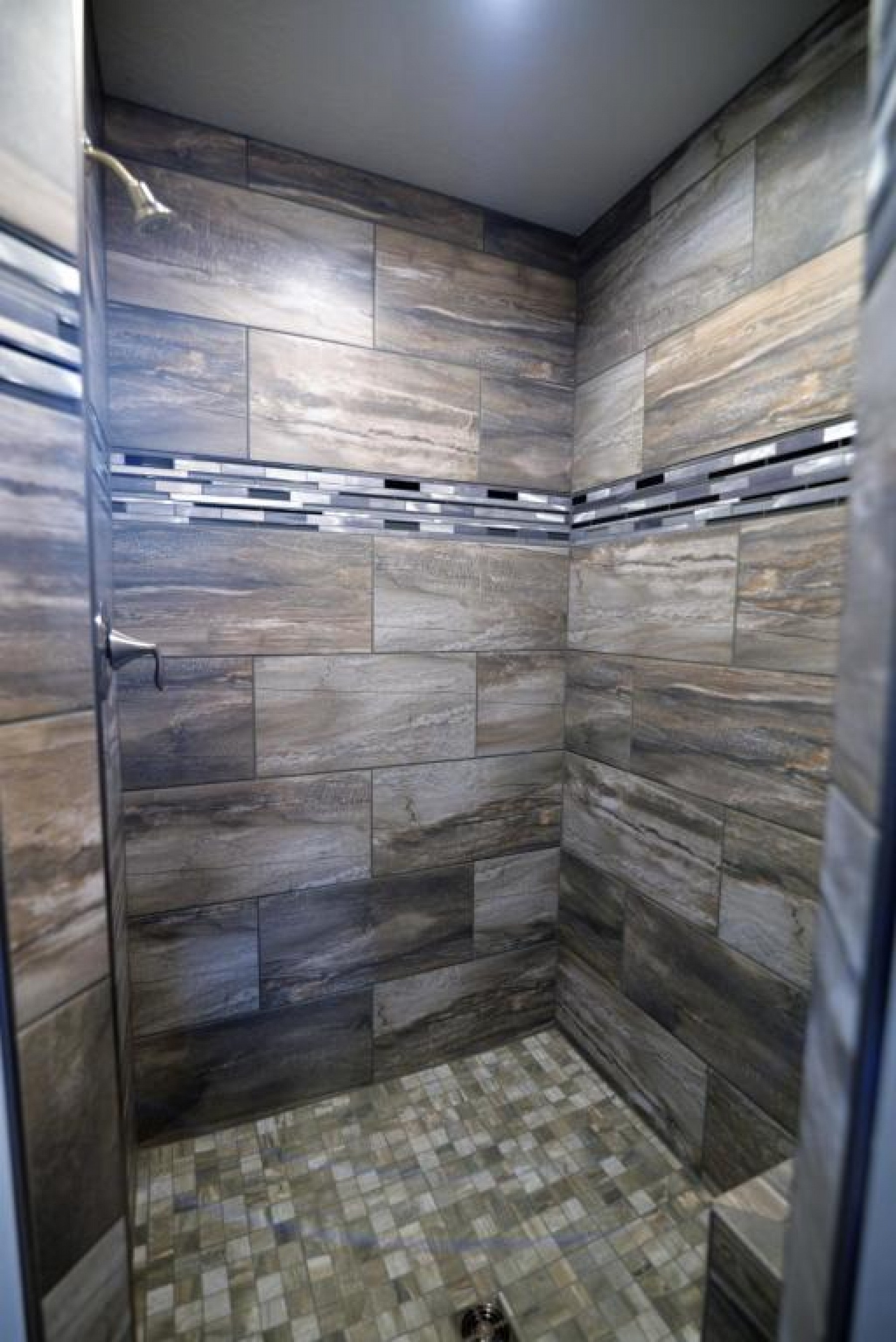 408 Jackson Avenue, Volga, SD 57071