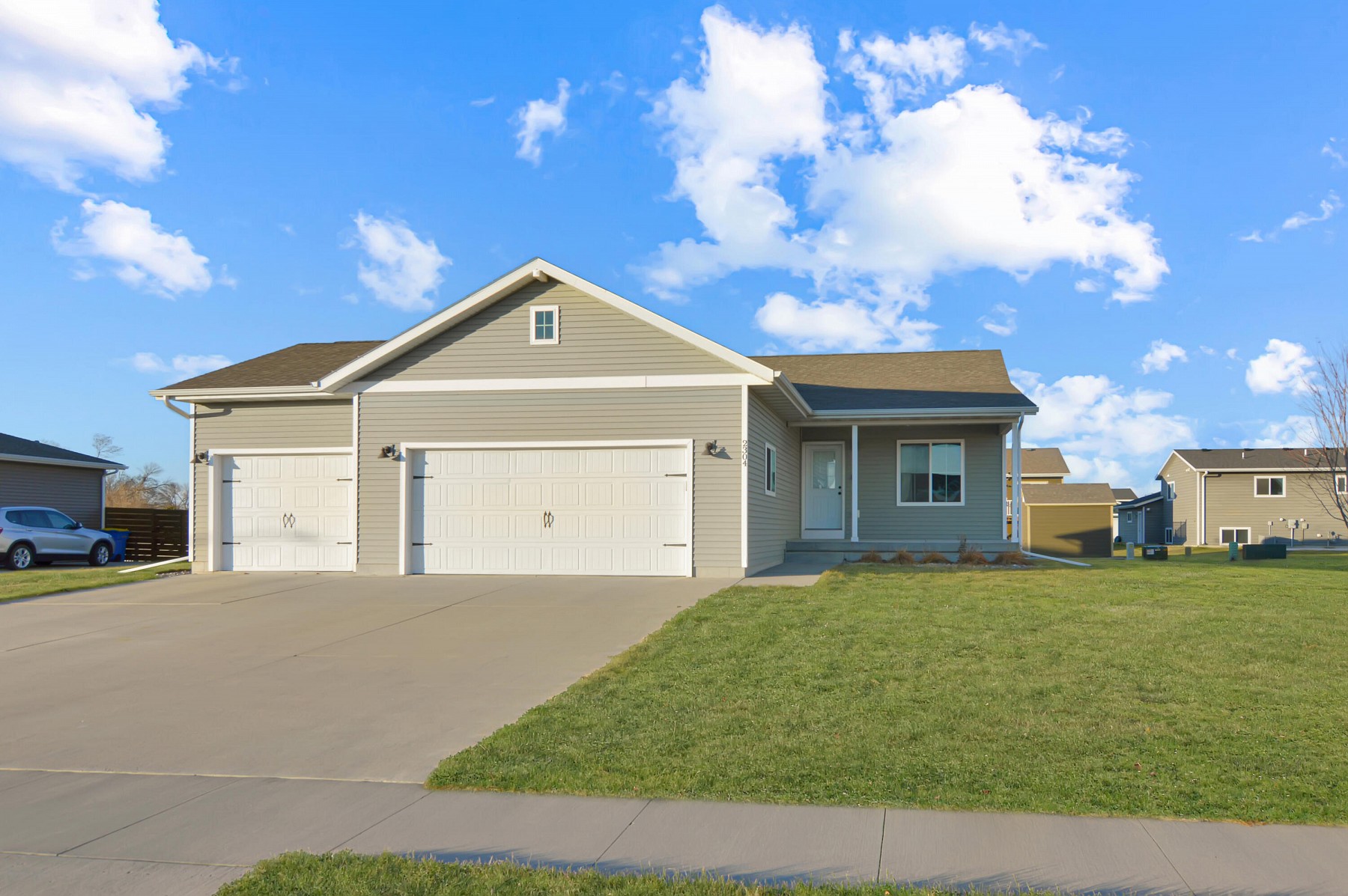 2304 Dean Court, Brookings, SD 57006