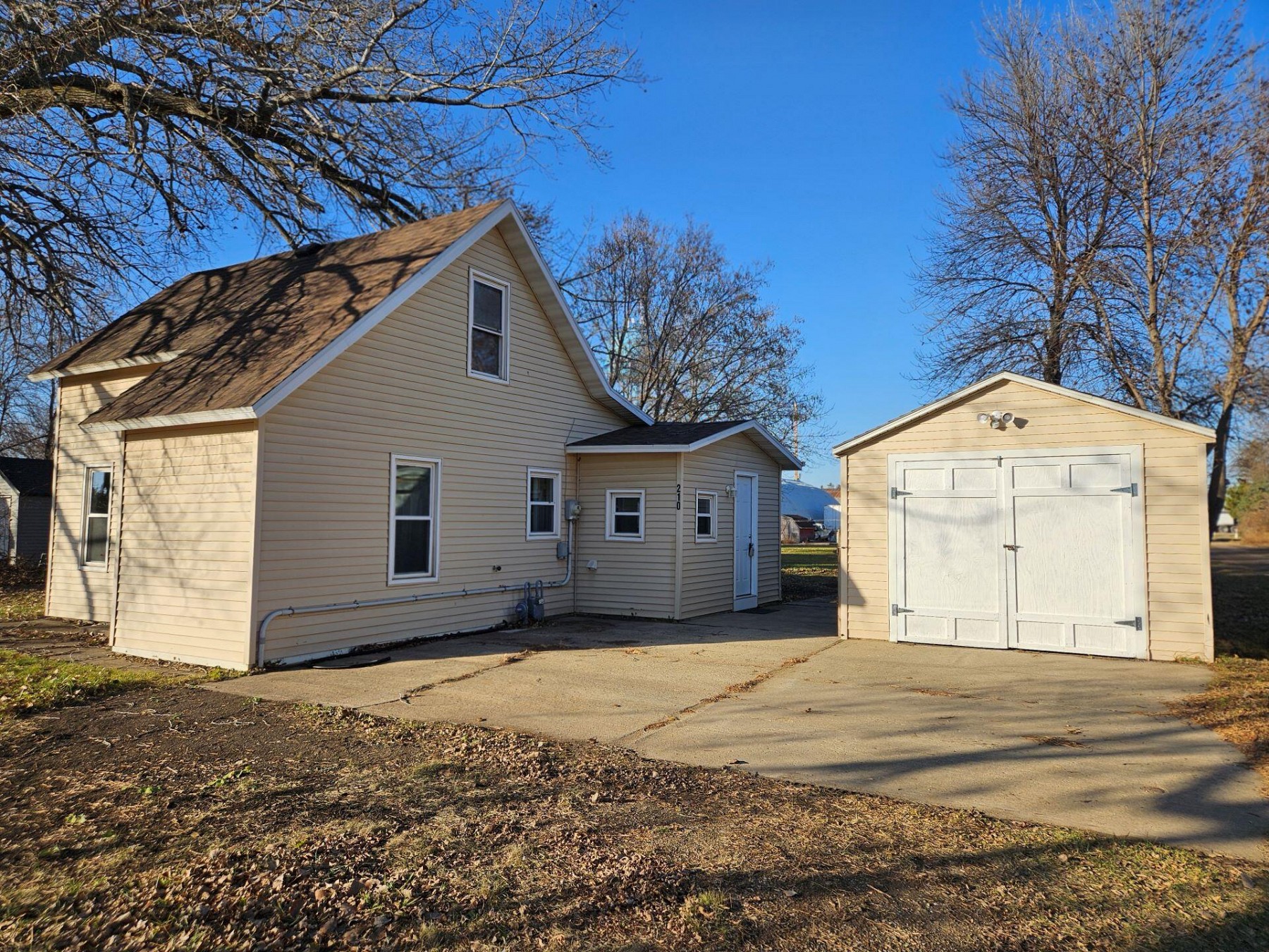 210 2nd Street, Volga, SD 57071