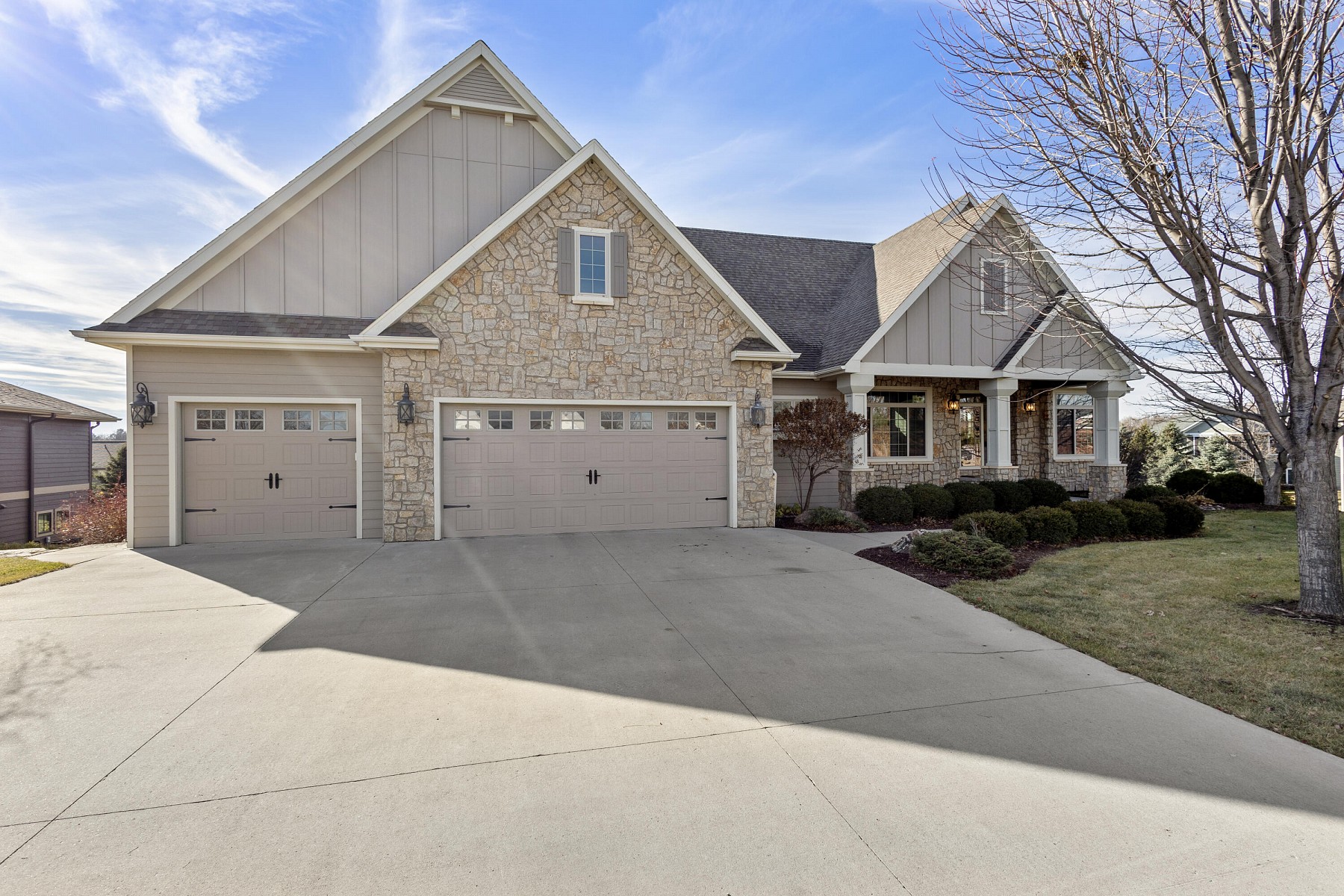 132 Crystal Ridge Circle, Brookings, SD 57006