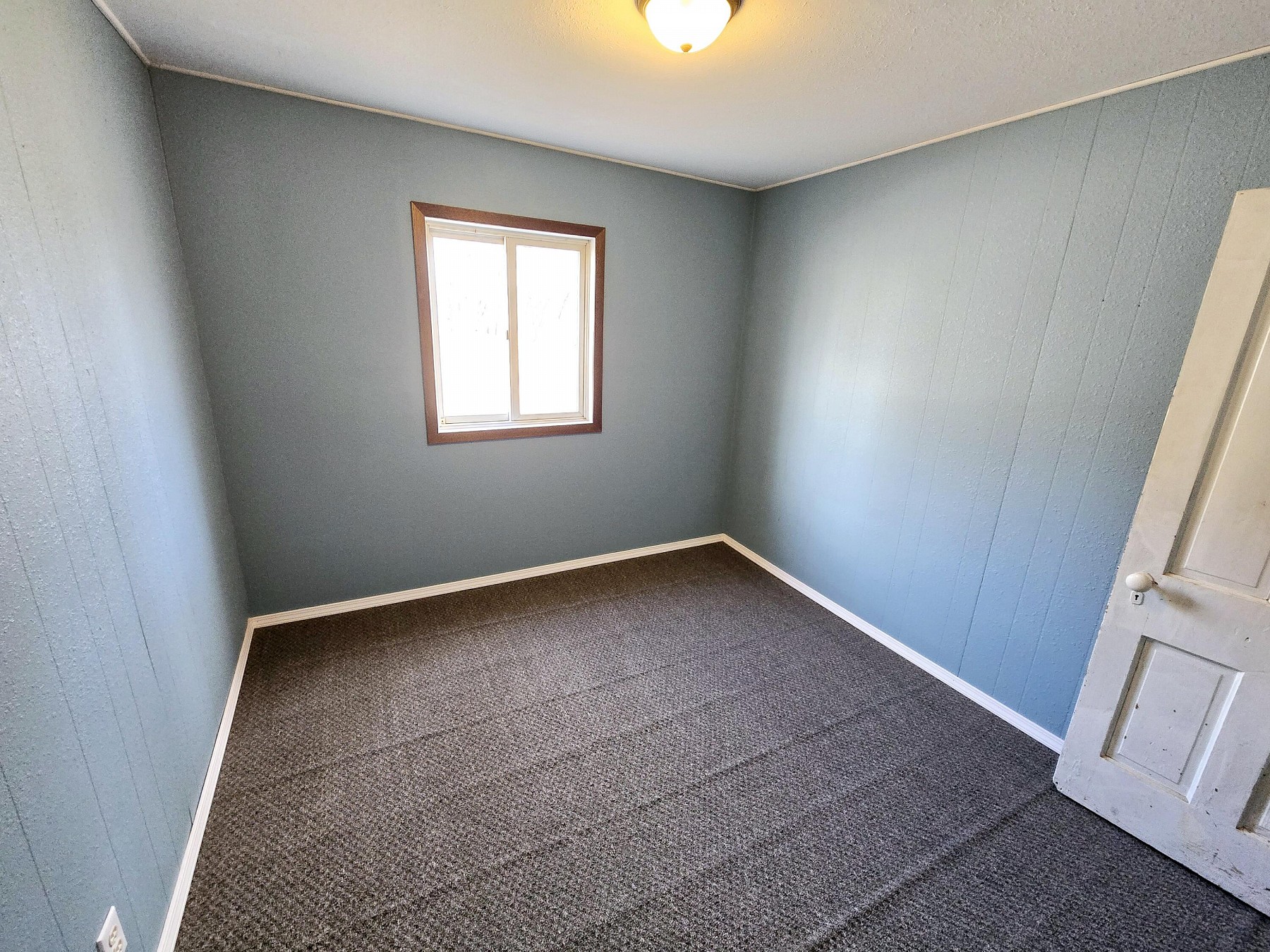 311 Catlett Avenue E, Estelline, SD 57234