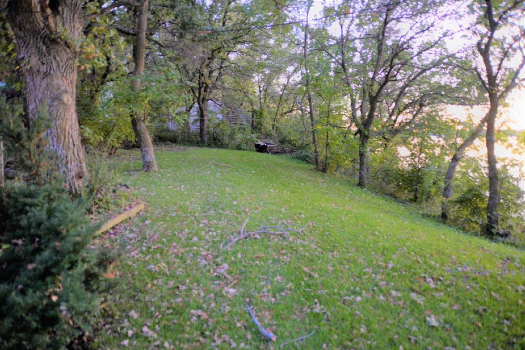 792 Lake Hendricks Drive, White, SD 57276