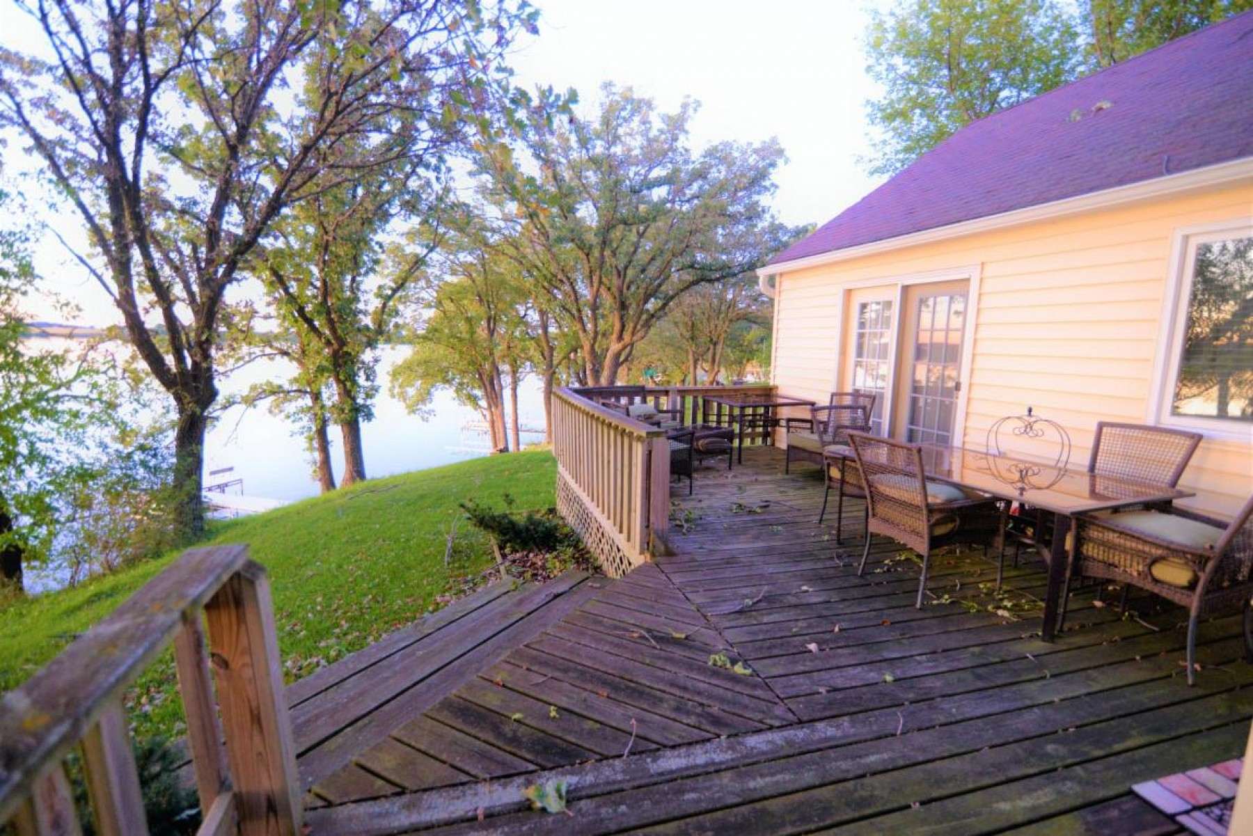 792 Lake Hendricks Drive, White, SD 57276