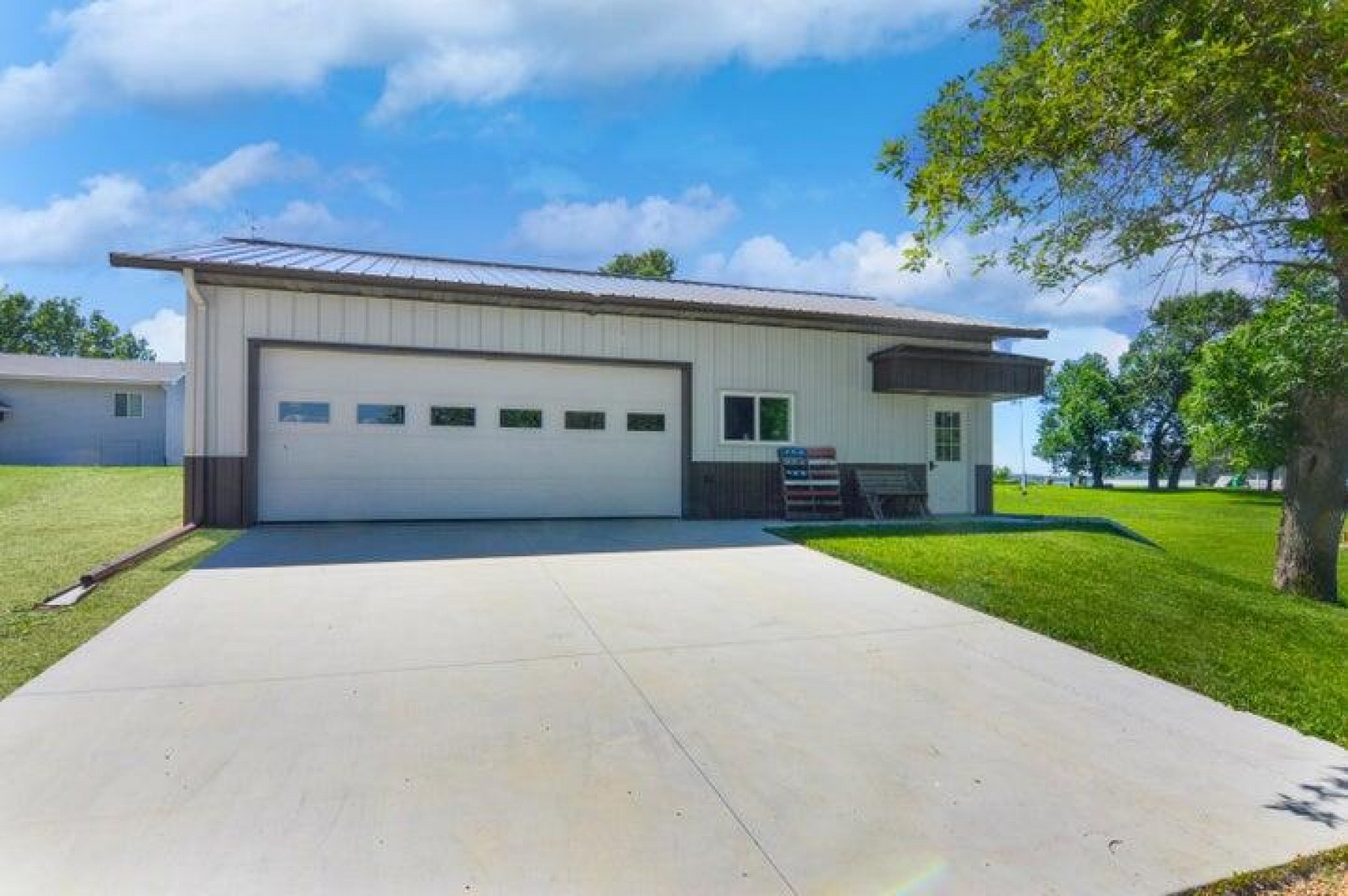 182 Lake Drive, Lake Poinsett, SD 57234