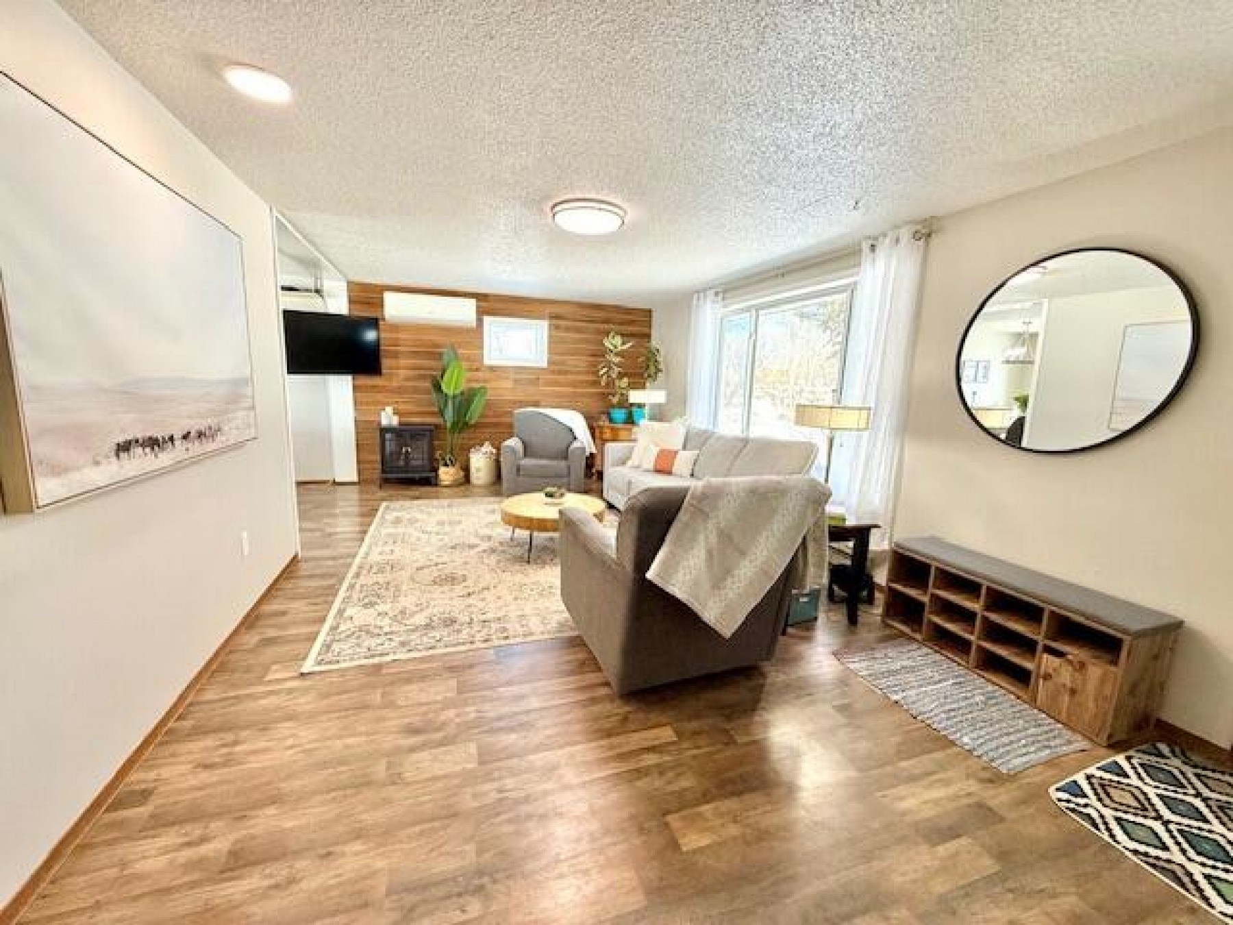 182 Lake Drive, Lake Poinsett, SD 57234