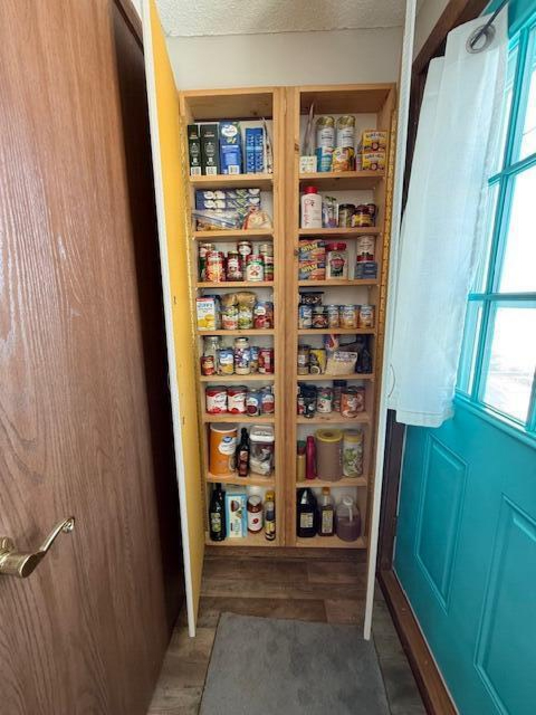 182 Lake Drive, Lake Poinsett, SD 57234