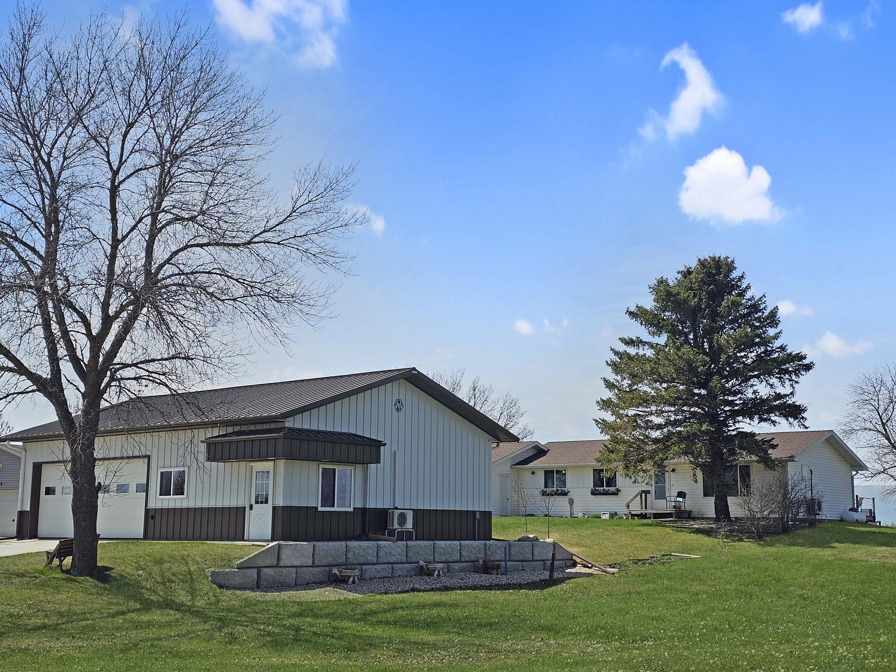182 Lake Drive, Lake Poinsett, SD 57234
