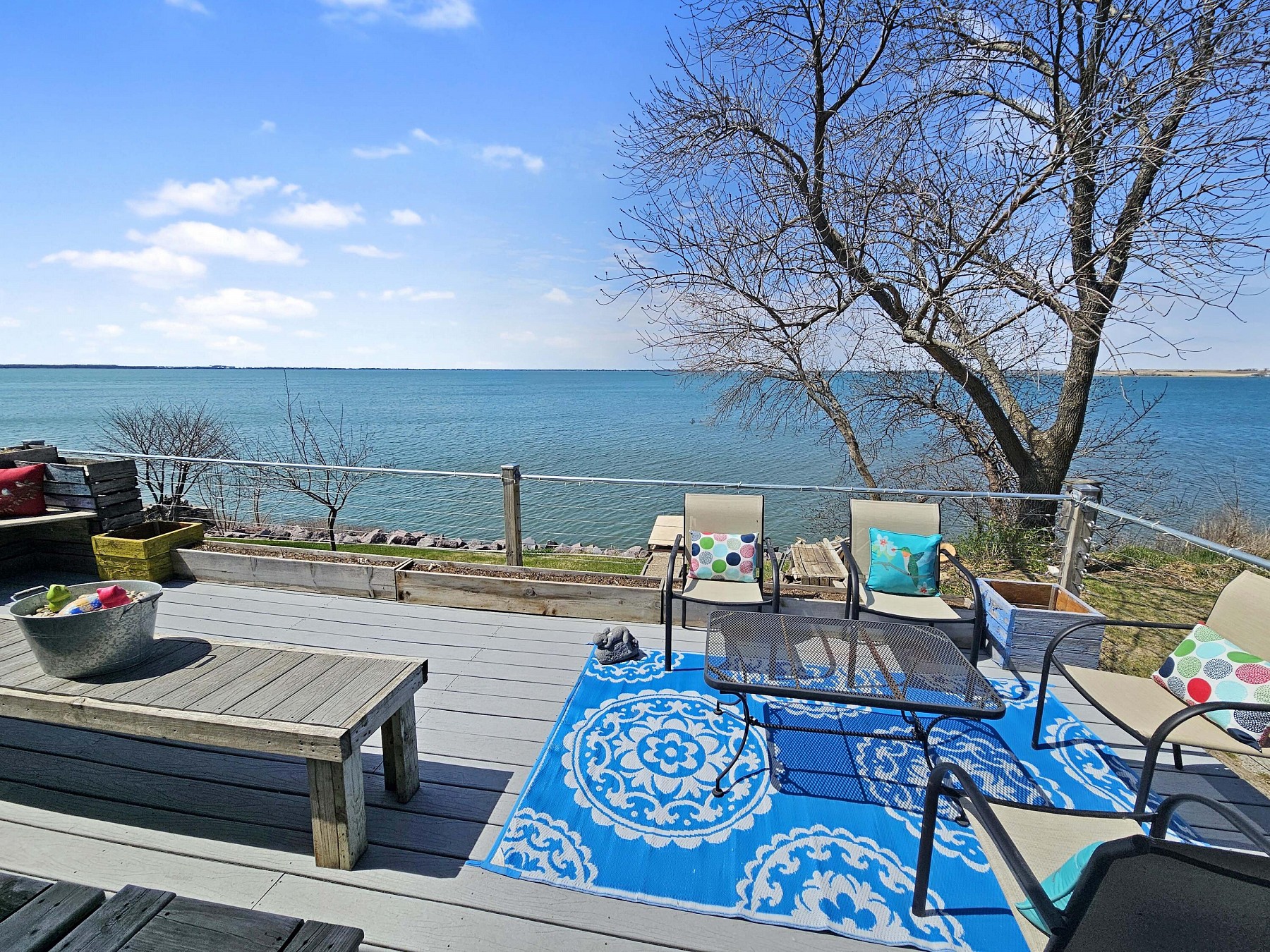 182 Lake Drive, Lake Poinsett, SD 57234