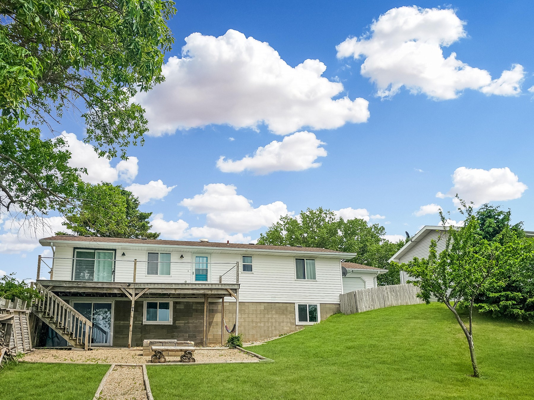 182 Lake Drive, Lake Poinsett, SD 57234