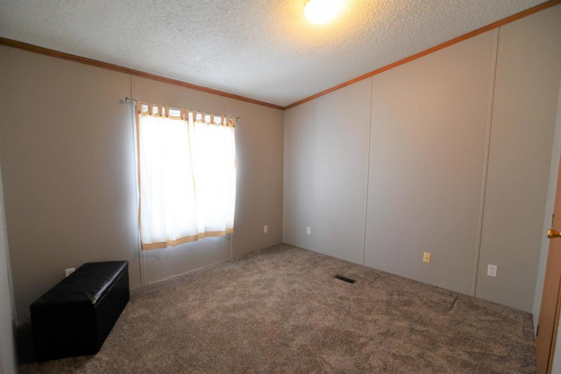 900 15th Street, Brookings, SD 57006