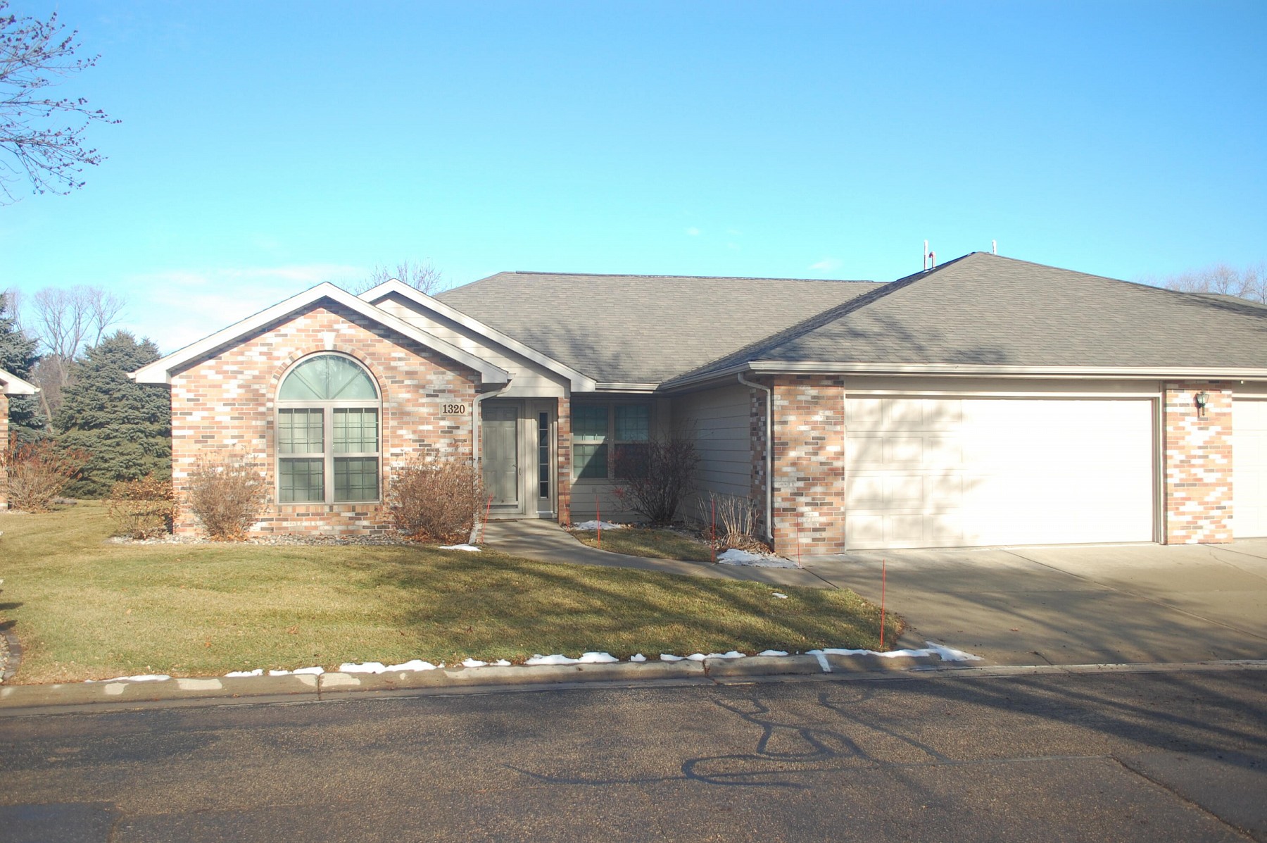 1320 Trail Ridge Circle, Brookings, SD 57006