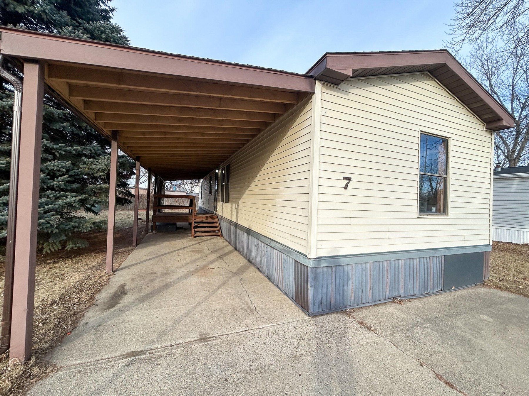 410 Medary Avenue S, Brookings, SD 57006