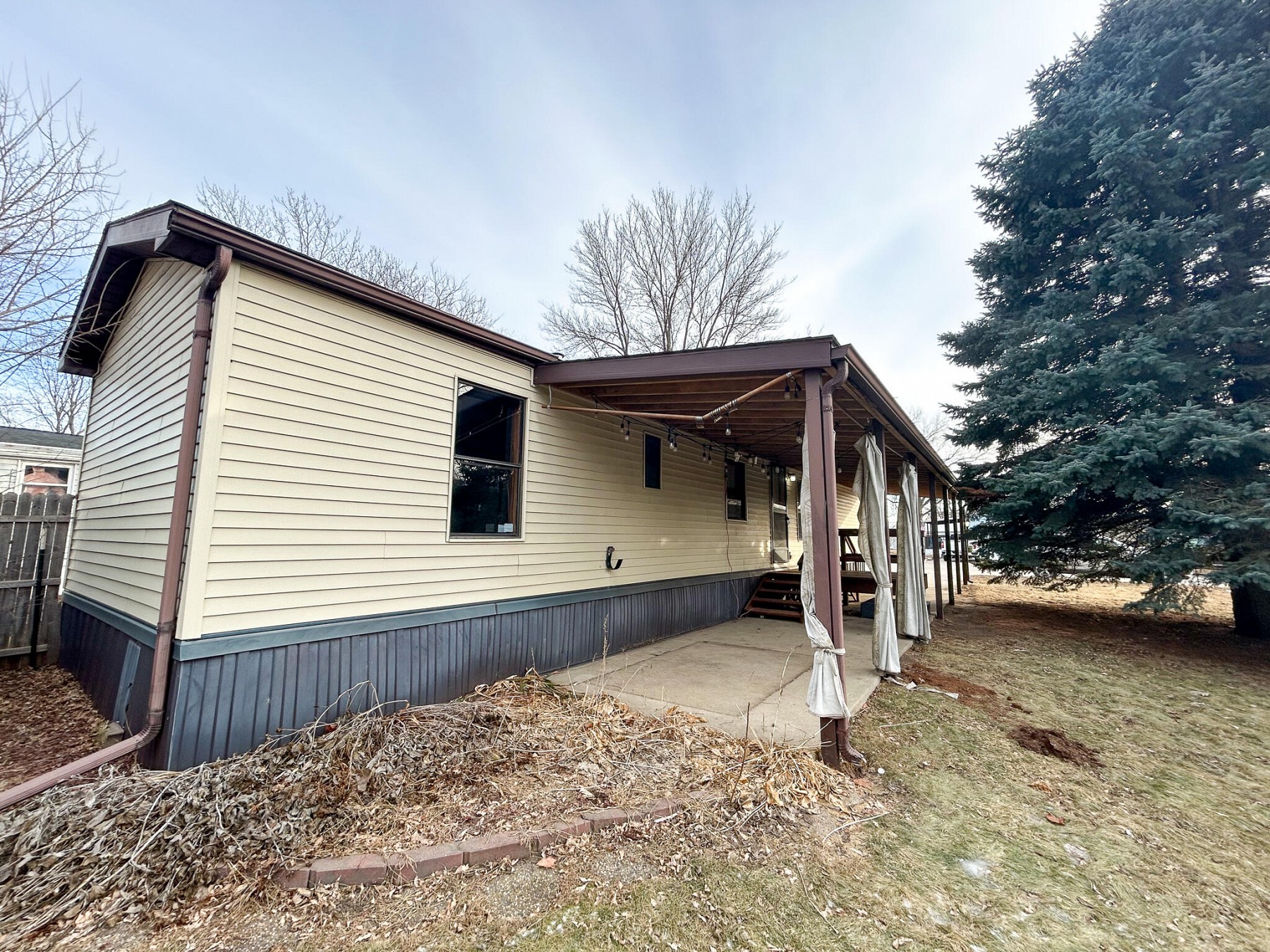 410 Medary Avenue S, Brookings, SD 57006