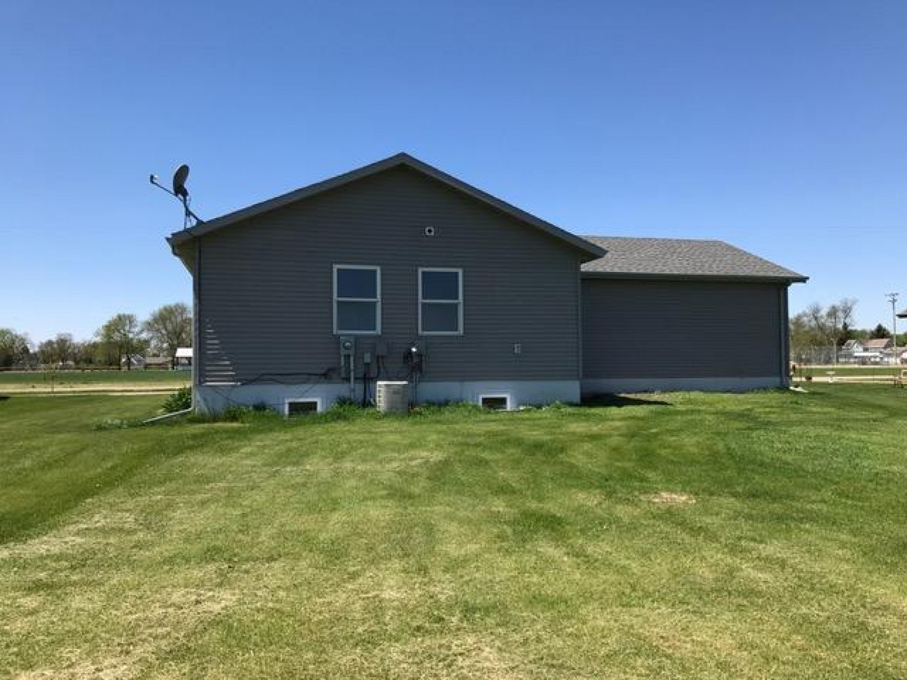402 Nicki Street, Elkton, SD 57026