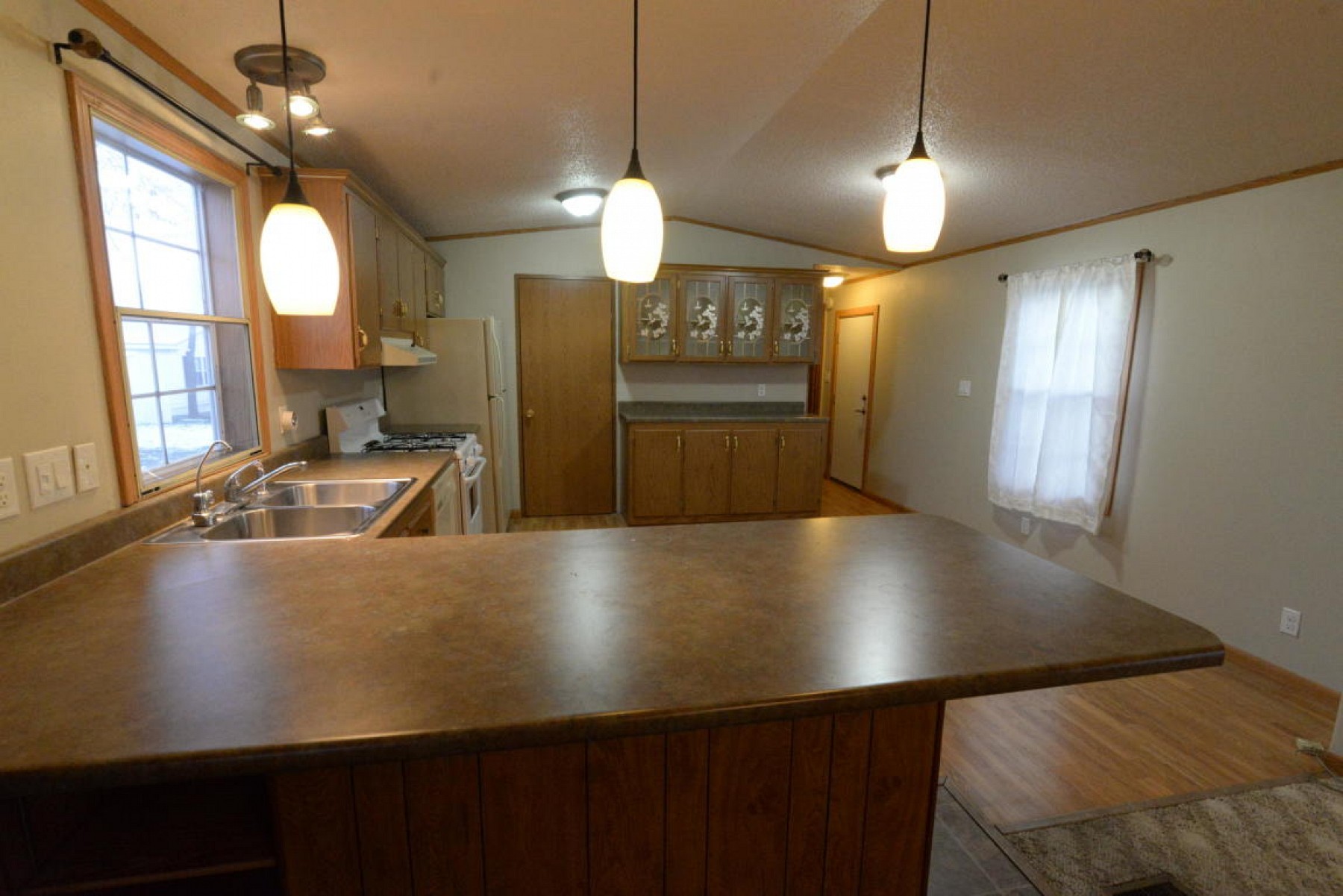 600 5th Avenue, Brookings, SD 57006