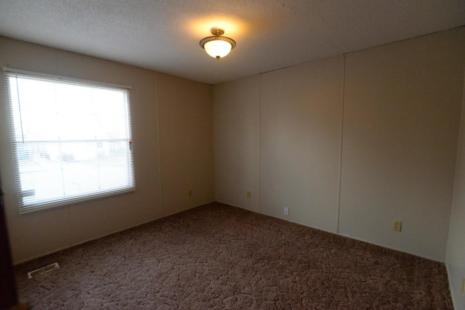 600 5th Avenue, Brookings, SD 57006