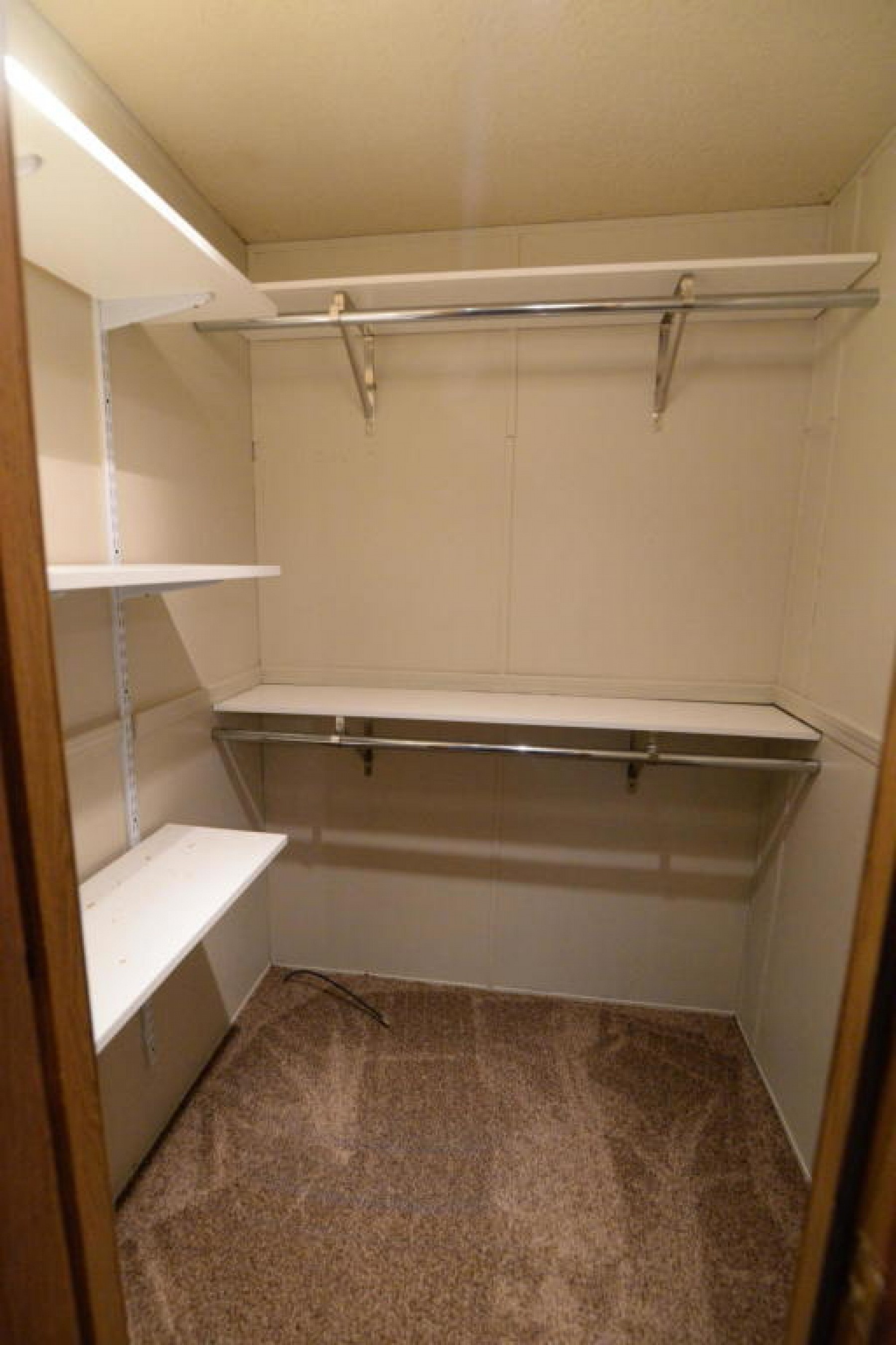 600 5th Avenue, Brookings, SD 57006