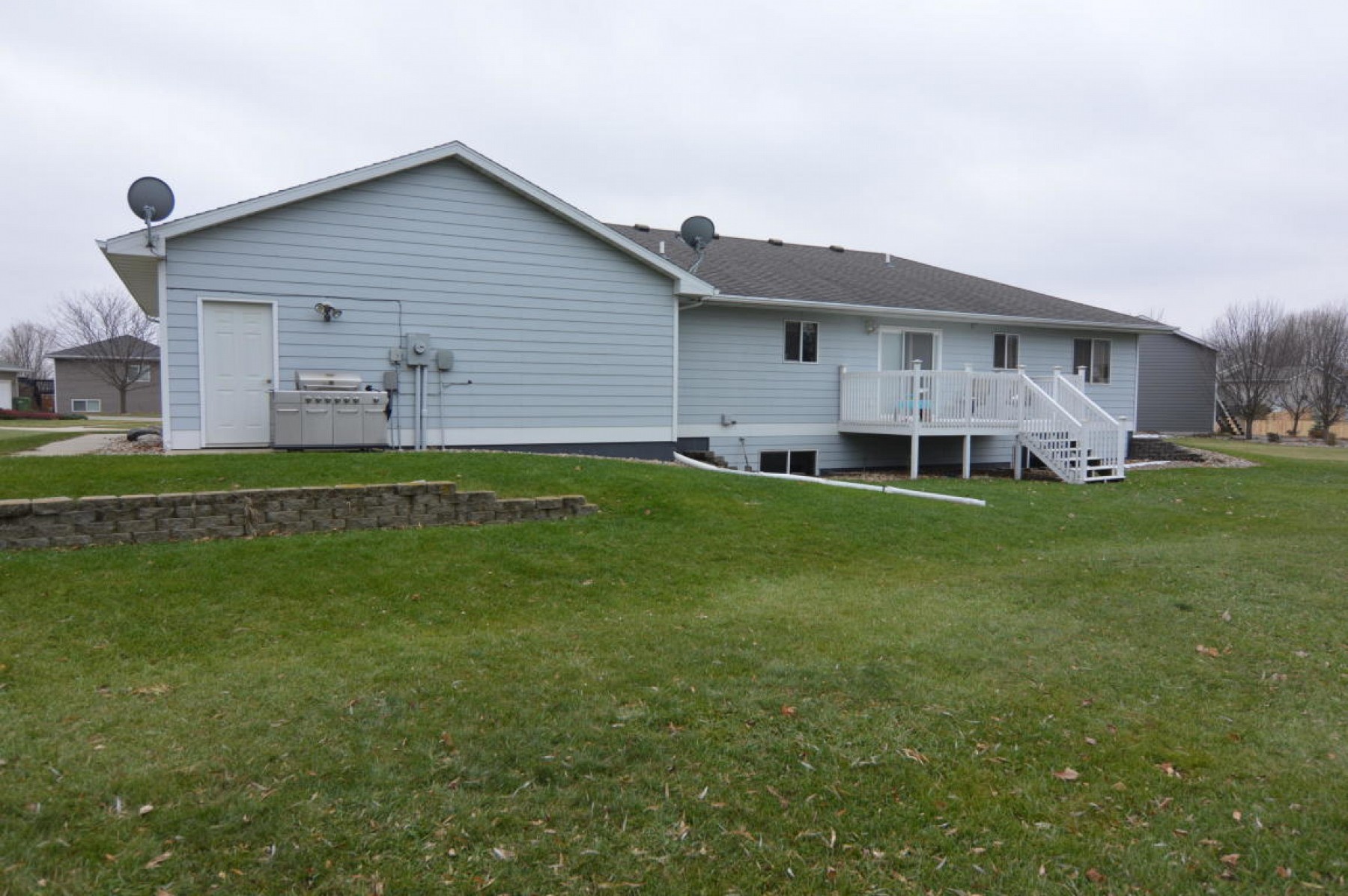 1300 Yorktown Circle, Brookings, SD 57006