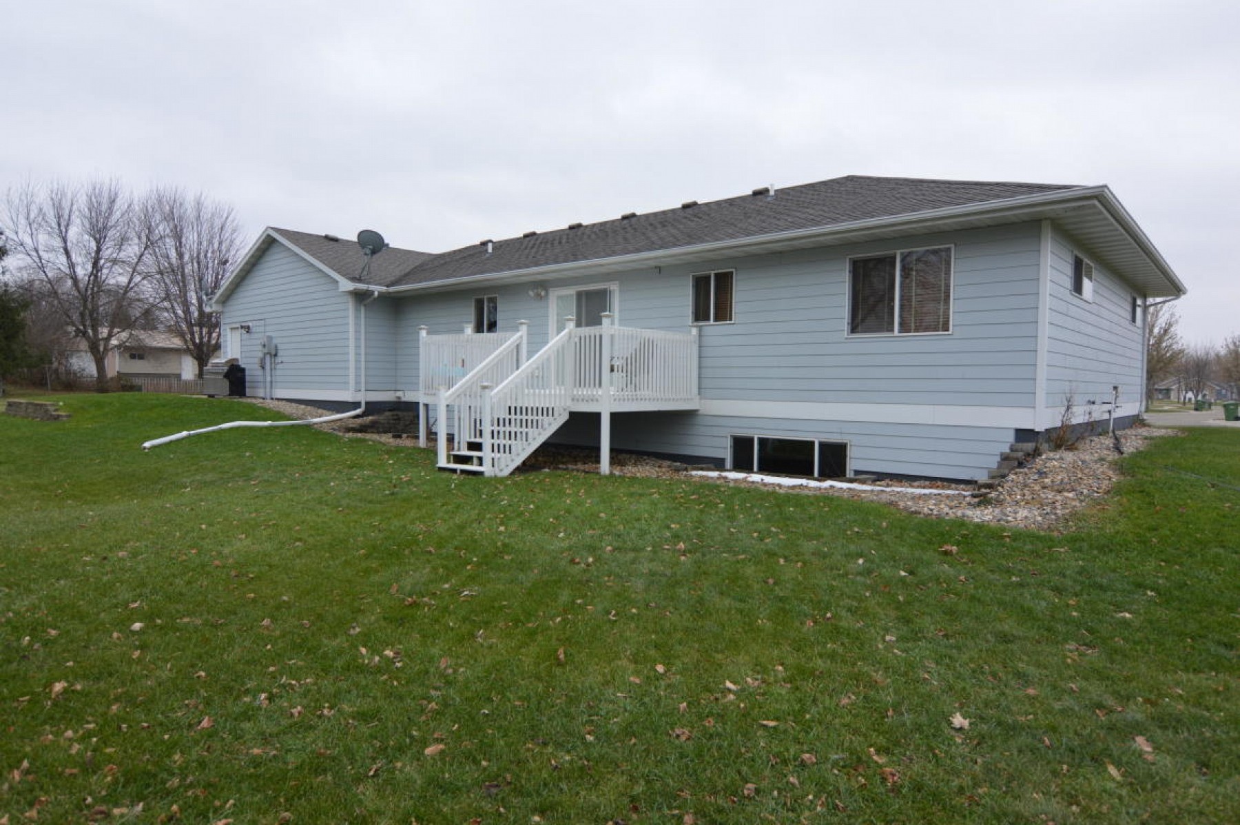 1300 Yorktown Circle, Brookings, SD 57006