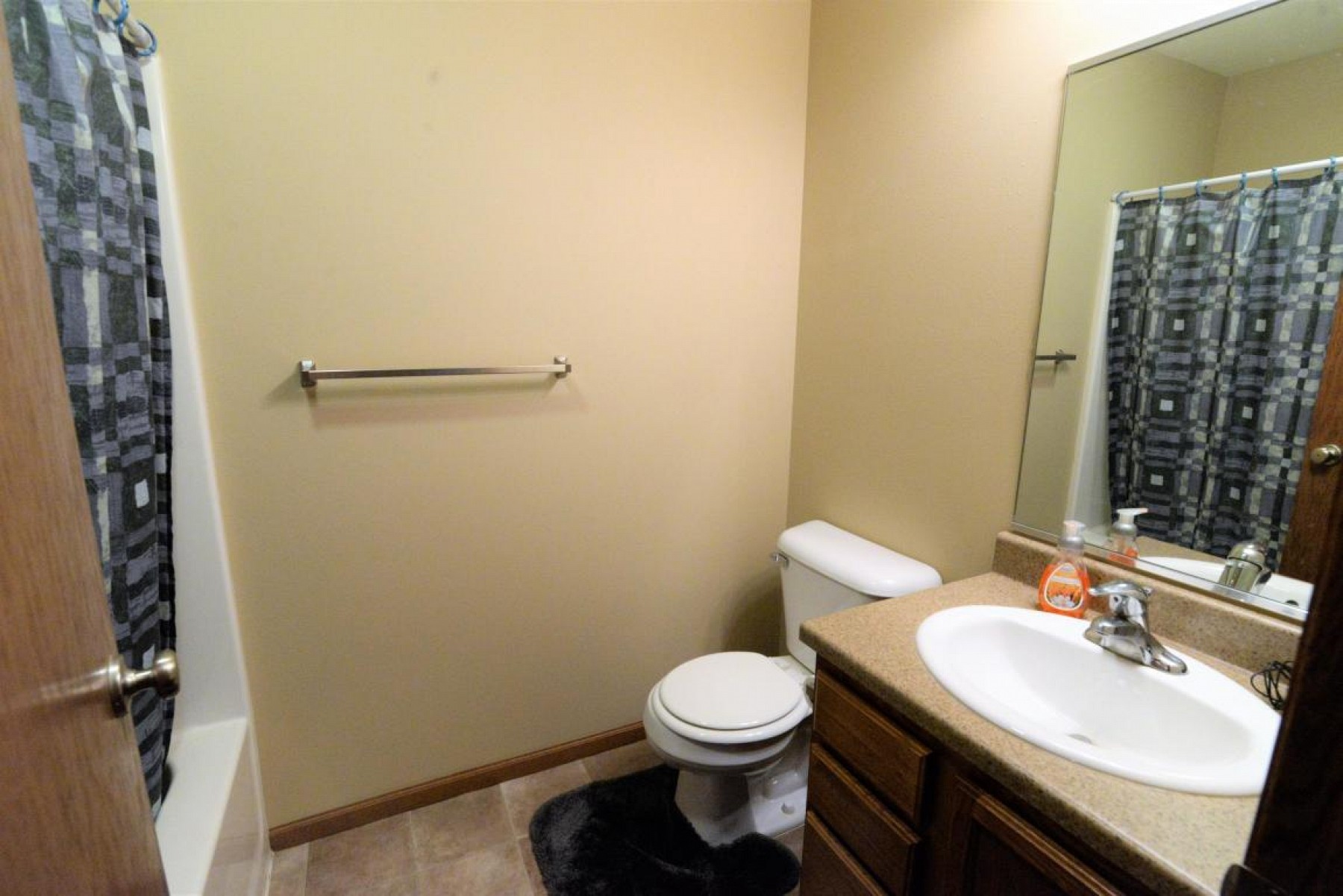 1142 15th St S, Brookings, SD 57006