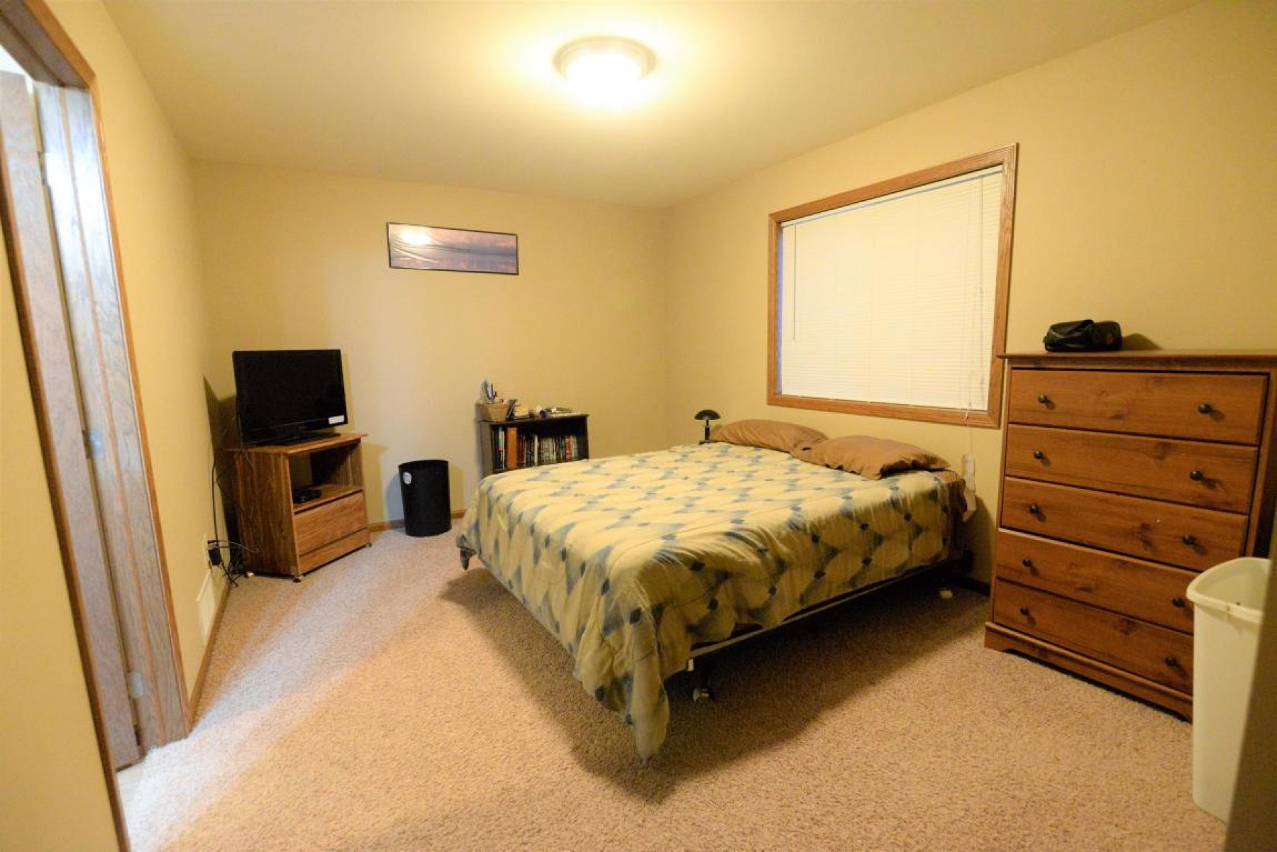 1142 15th St S, Brookings, SD 57006