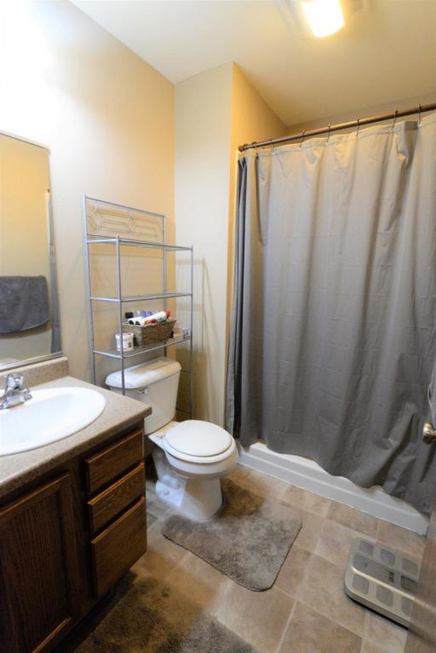 1142 15th St S, Brookings, SD 57006